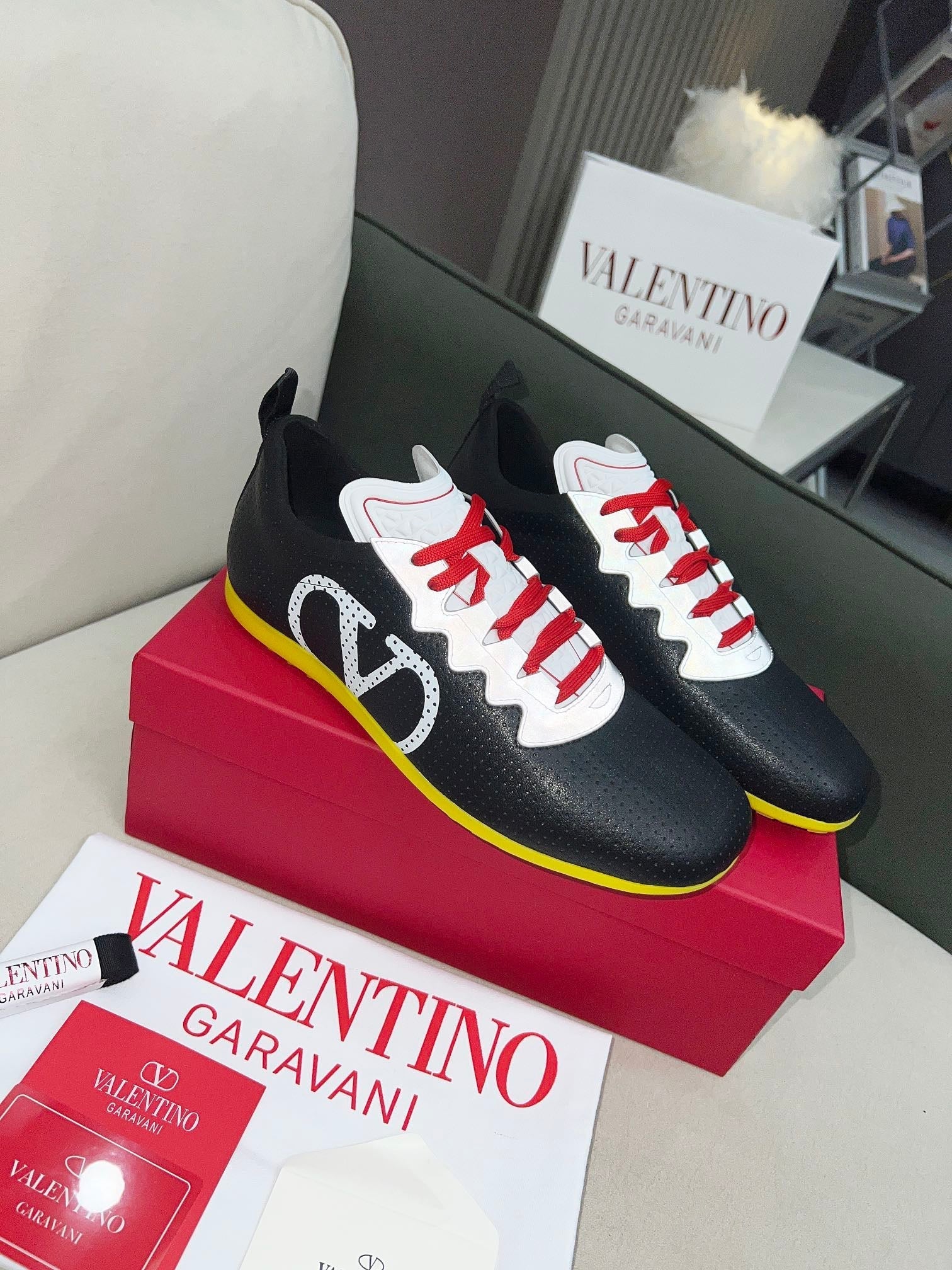 VT 25 Chromathon Sneaker Black Red Lambskin 352050