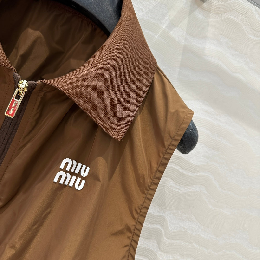Miu Miu 25 Sport Zipper Vest Cocoa Brown Technical Fabric