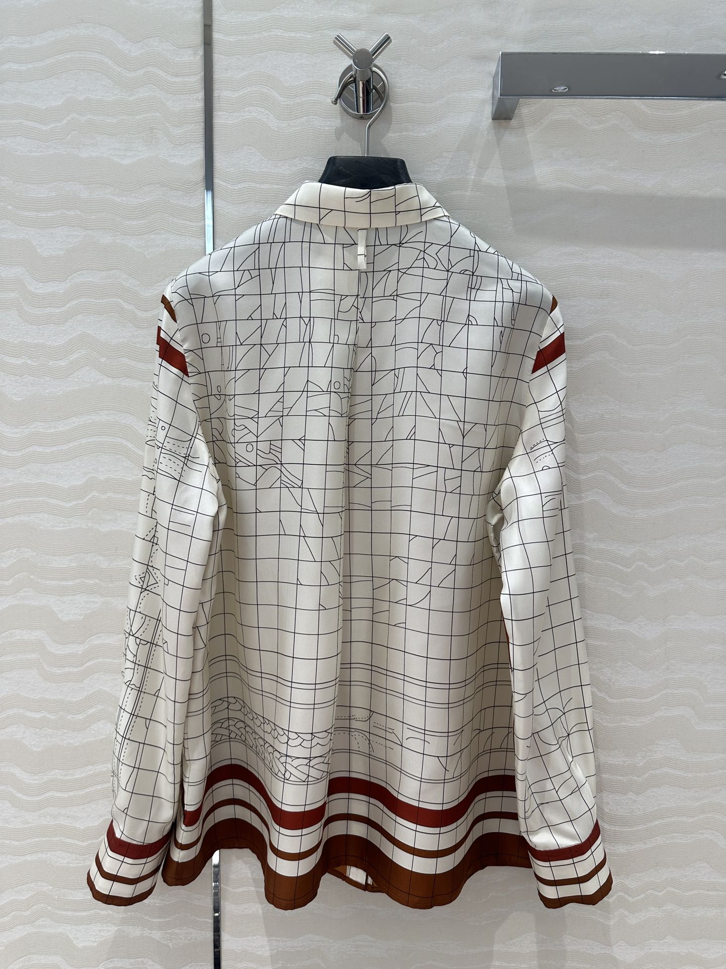 Hm 25 Coaching Deja Vu Shirt White red brown Silk