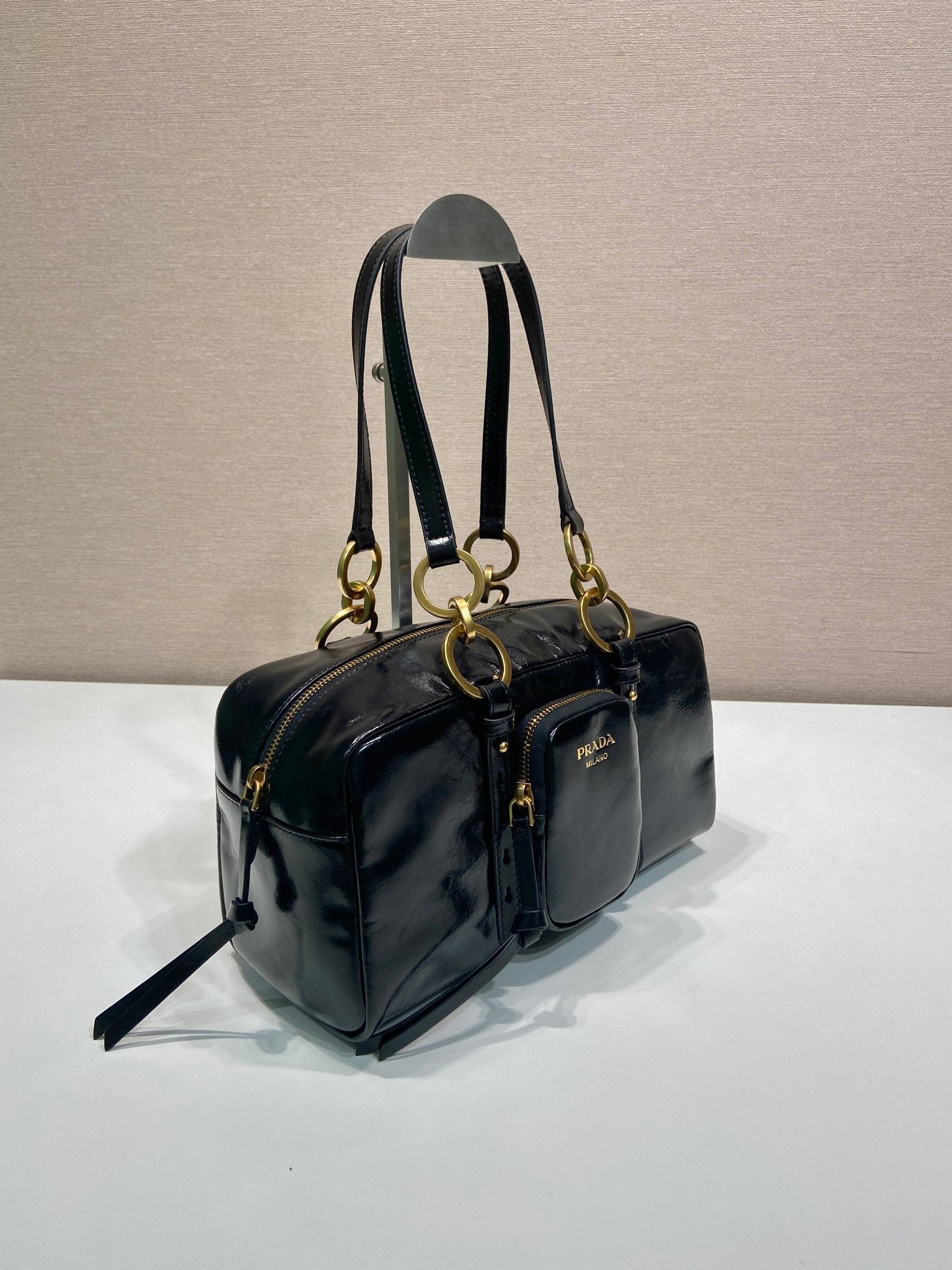LARGE RECTANGULAR BAG 30 IN BLACK OIL WAX LAMBSKIN GOLD HARDWARE