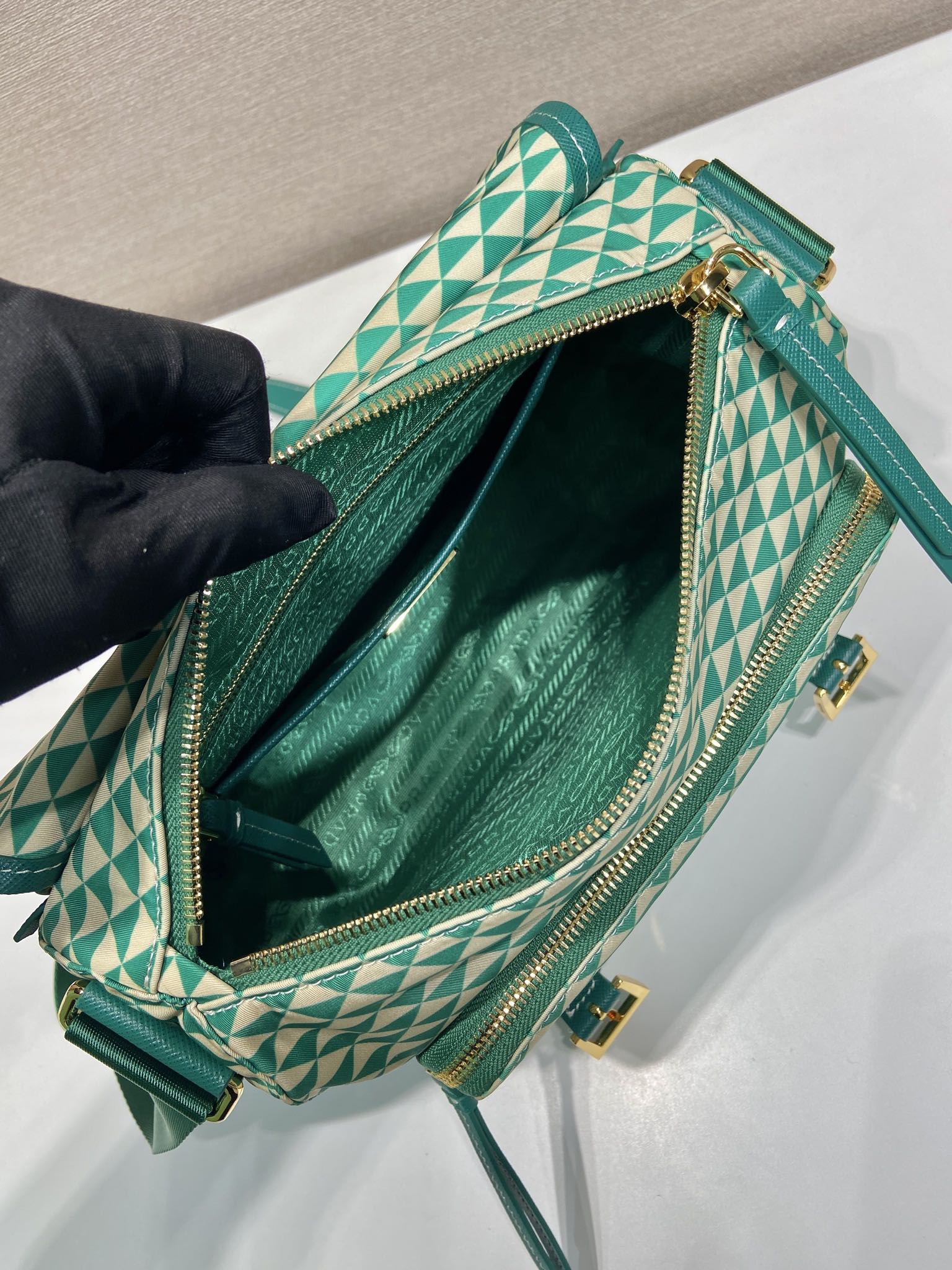 MESSENGER BAG 25 IN FOREST GREEN MIX CREAM TRIANGLE PATTERN EMBROIDERED FABRIC