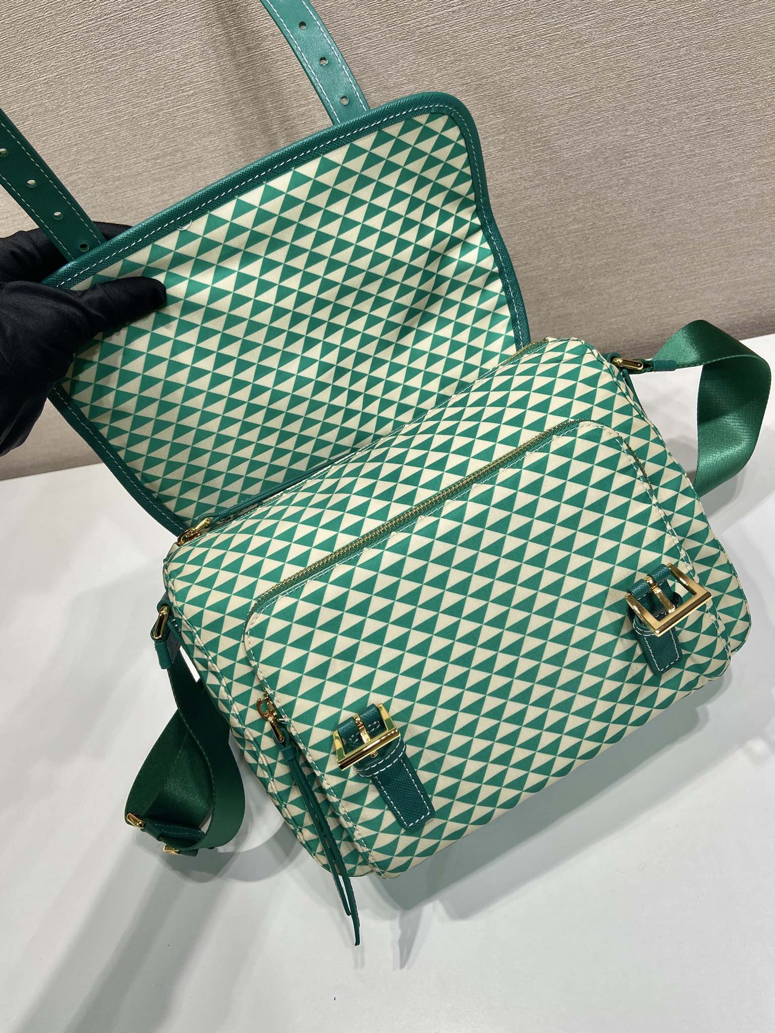 MESSENGER BAG 25 IN FOREST GREEN MIX CREAM TRIANGLE PATTERN EMBROIDERED FABRIC