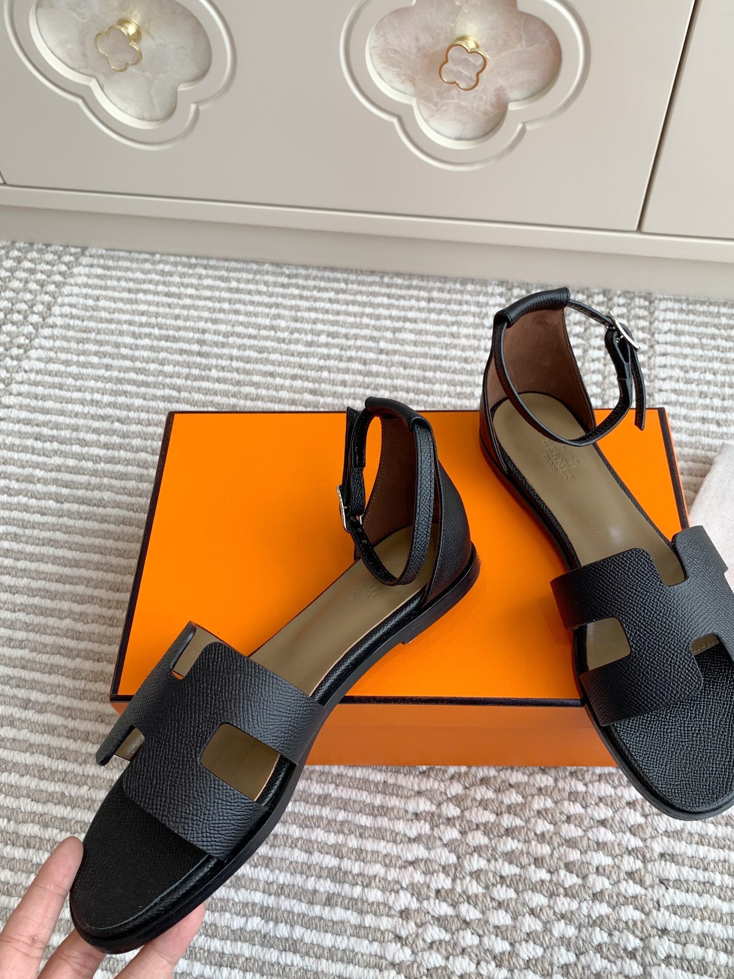 HM Santorini Sandal Black Cowhide 291381