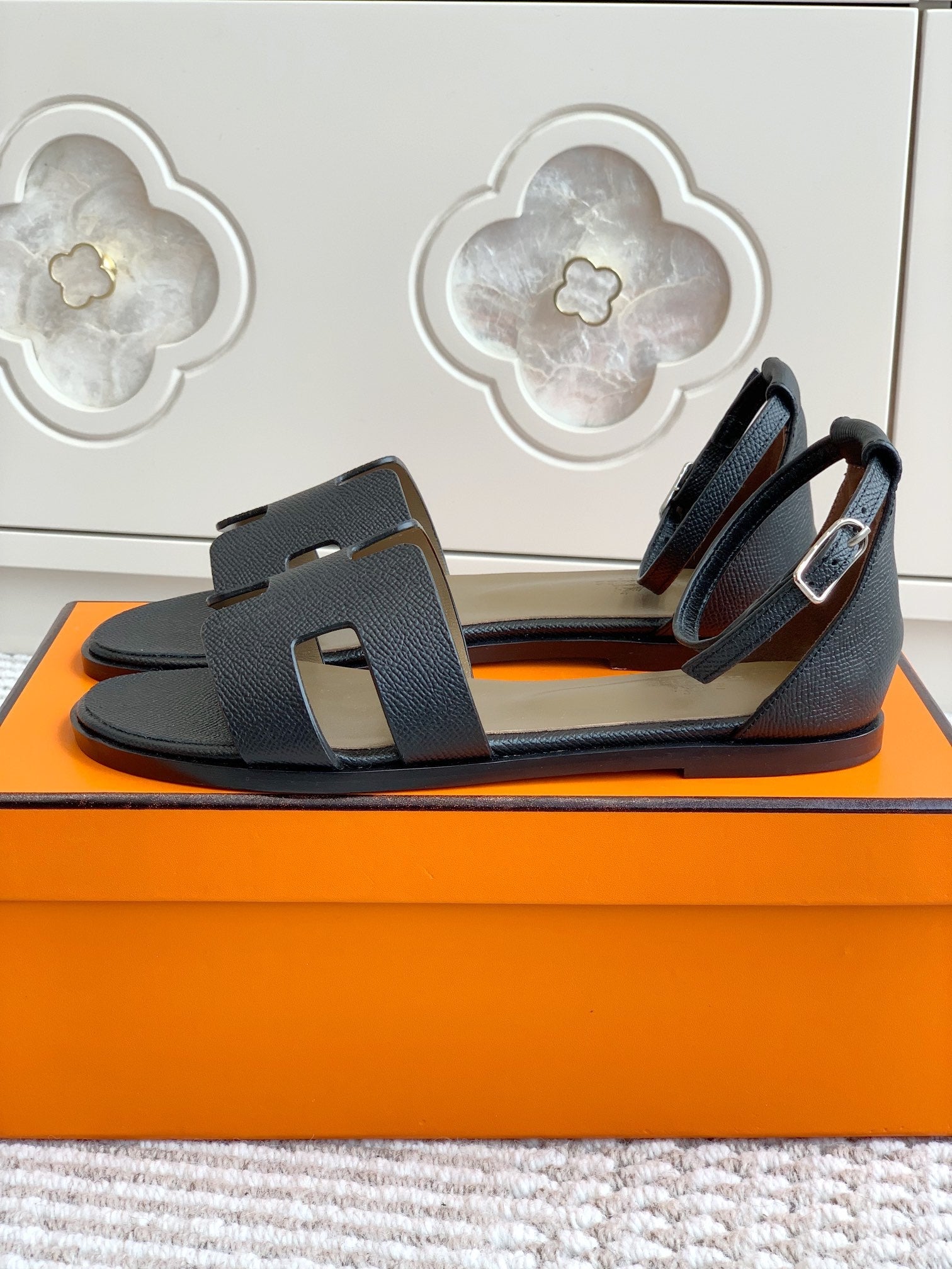 HM Santorini Sandal Black Cowhide 291381