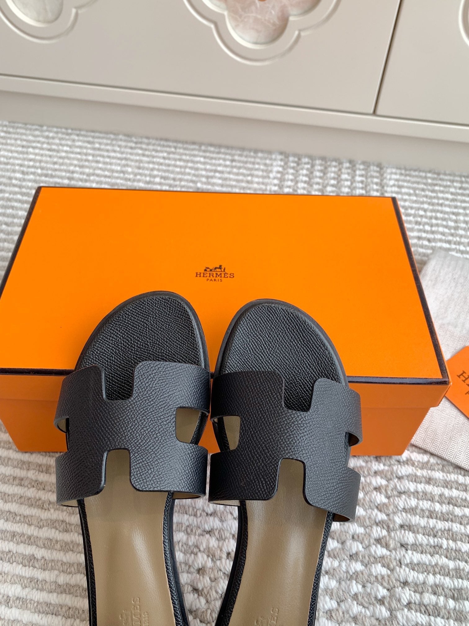 HM Santorini Sandal Black Cowhide 291381