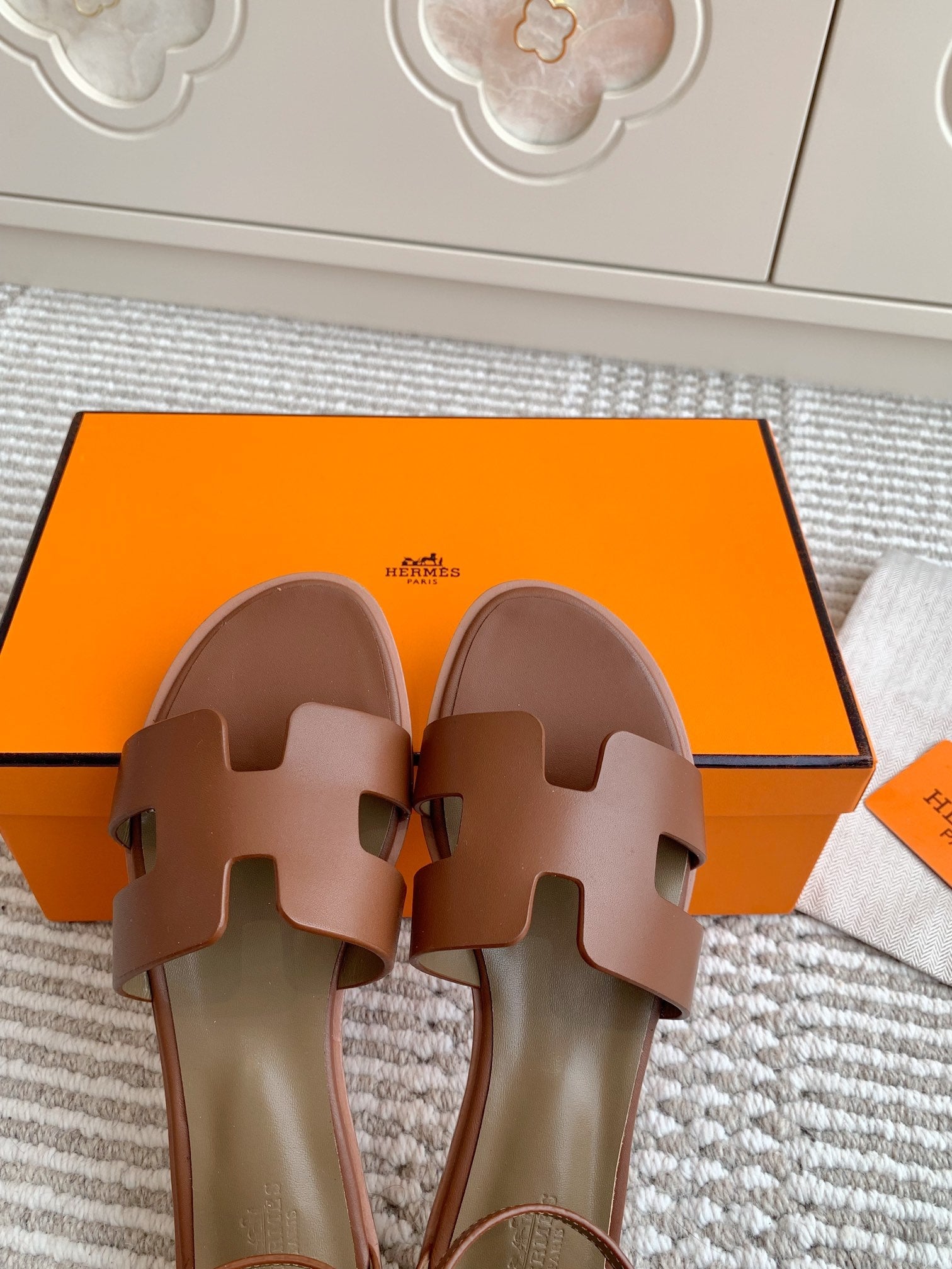 HM Santorini Sandal Etoupe Cowhide 291379