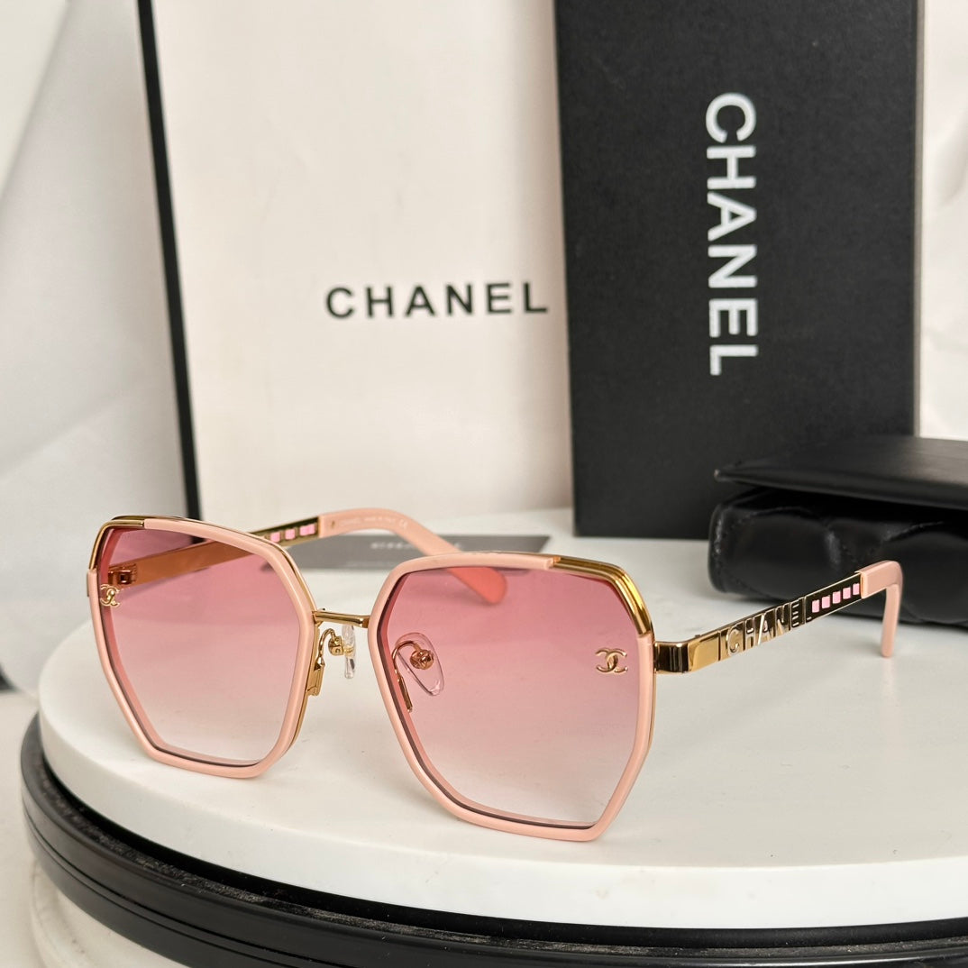 Chanel Sunglasses 558473