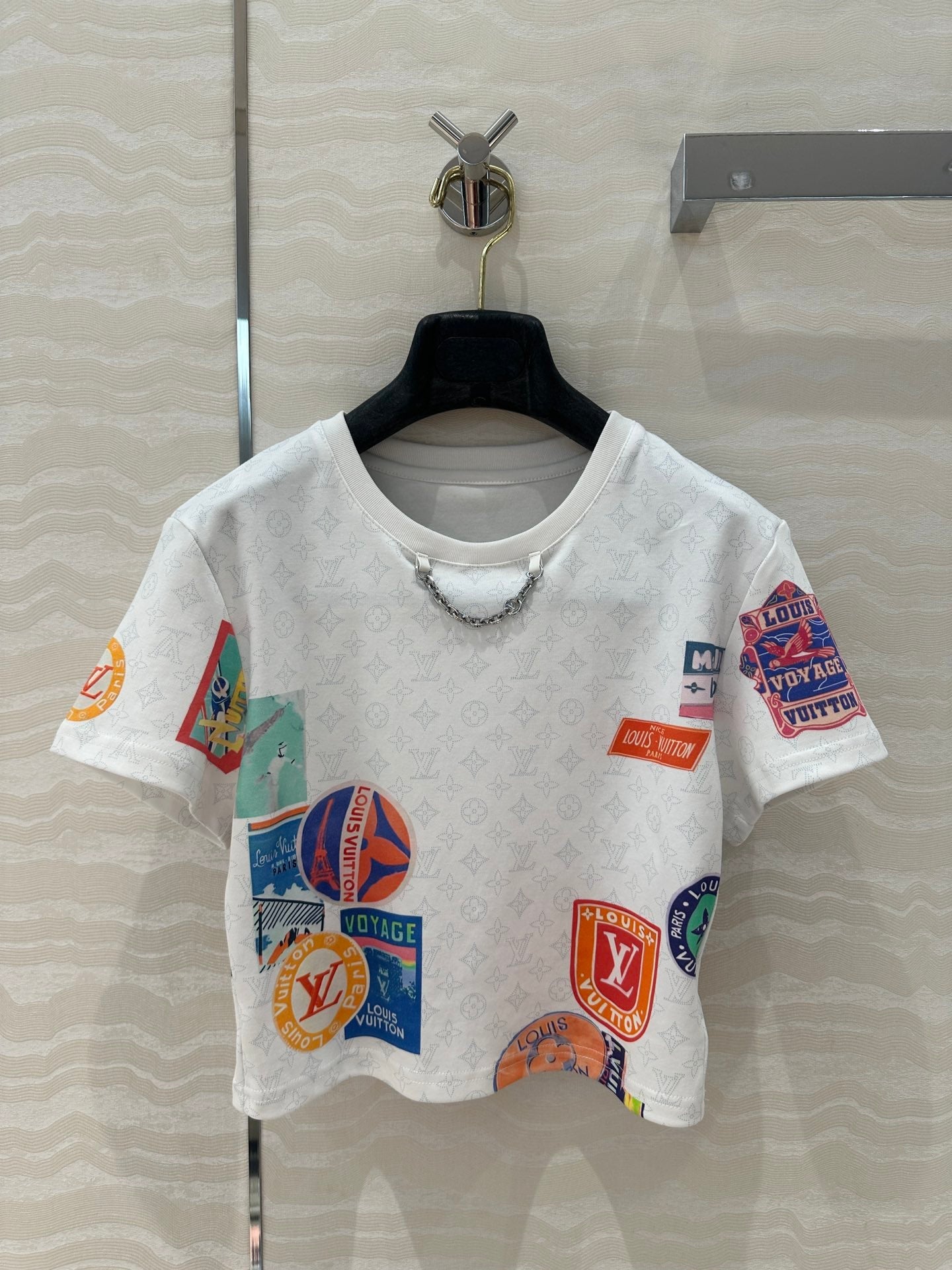 LV  Pattern Logo Positioning Poster Badge Printed  Croptop Shirt White Cotton