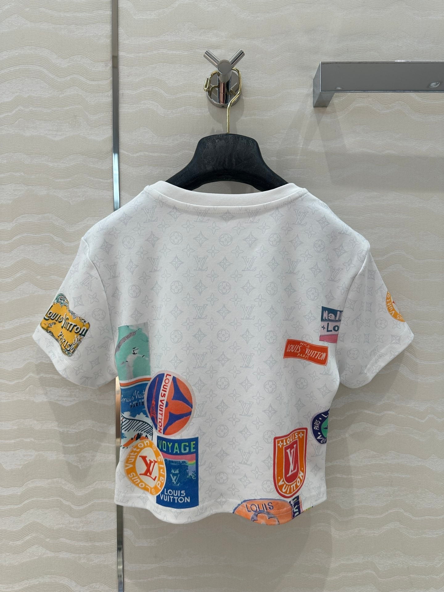 LV  Pattern Logo Positioning Poster Badge Printed  Croptop Shirt White Cotton