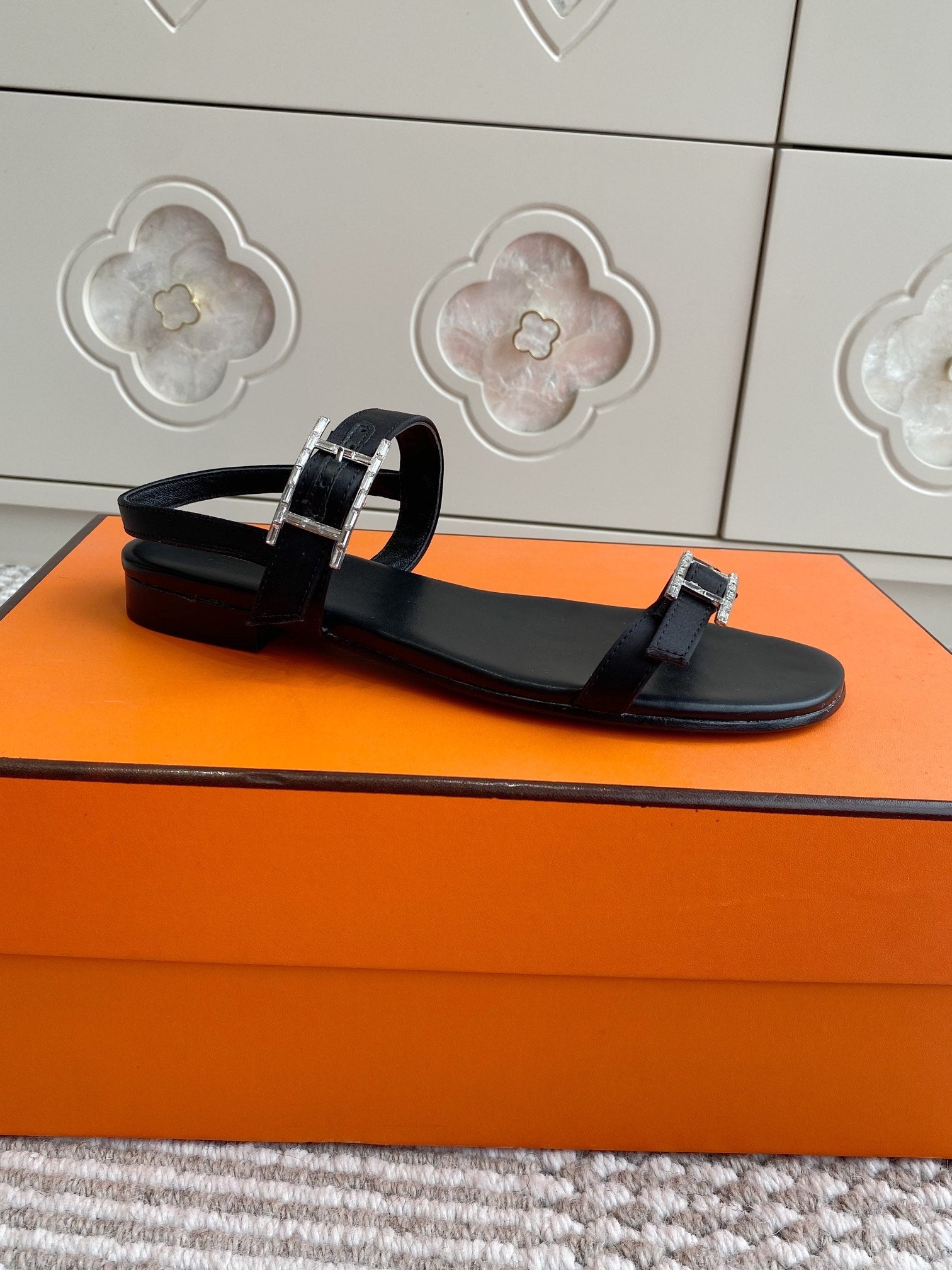 HM Cristal Sandals Black Calfskin 291448