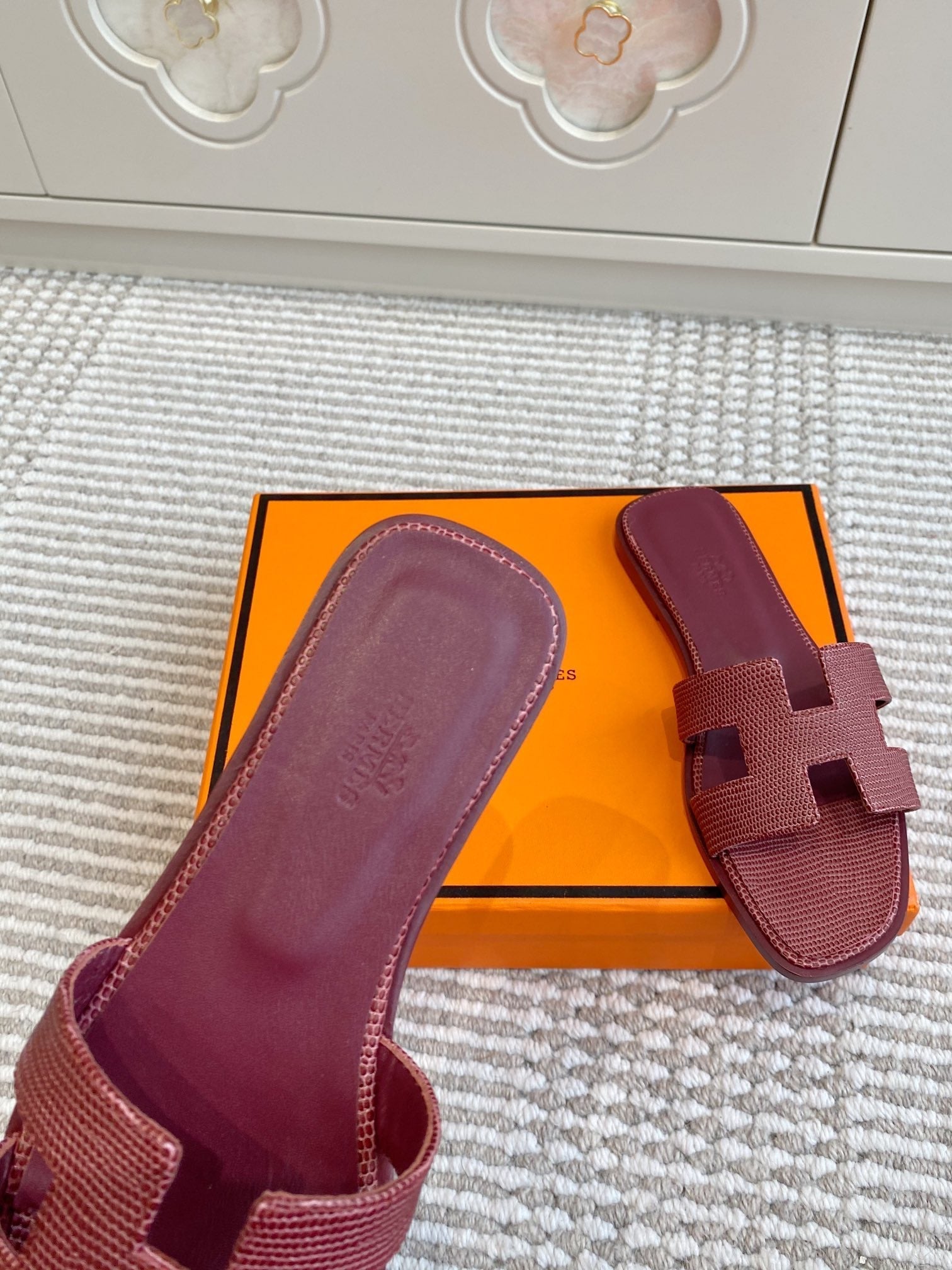 HM Oran Sandal Red Burgundy Sheepskin 291399