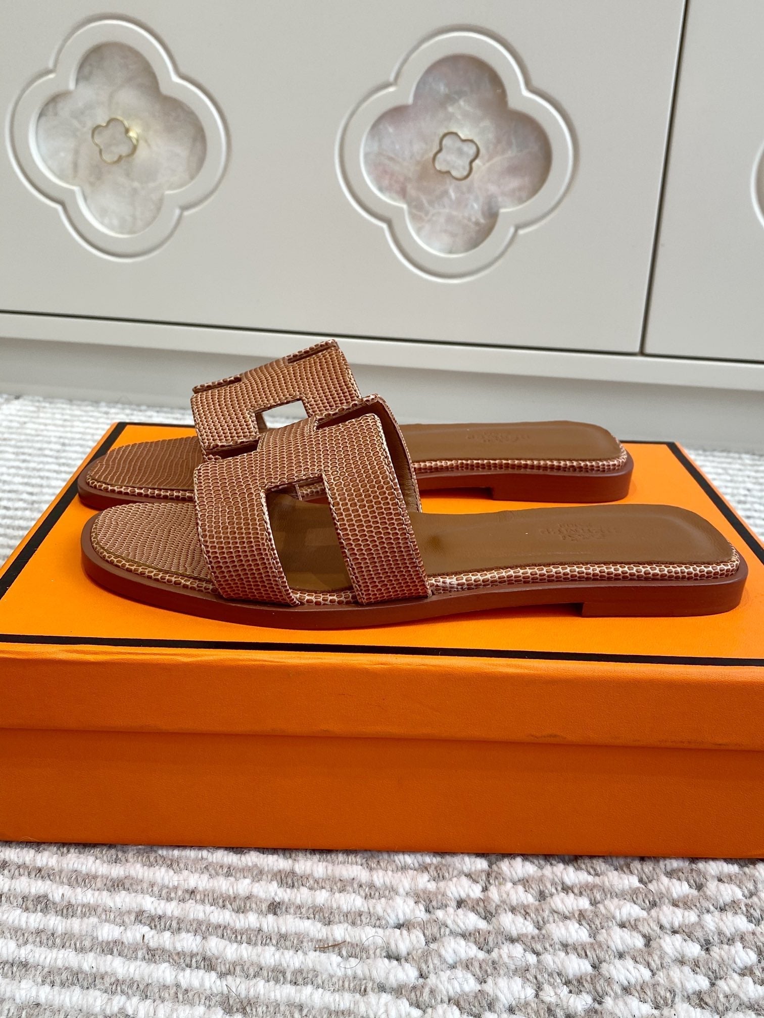 HM Oran Sandal Brown Sheepskin 291402