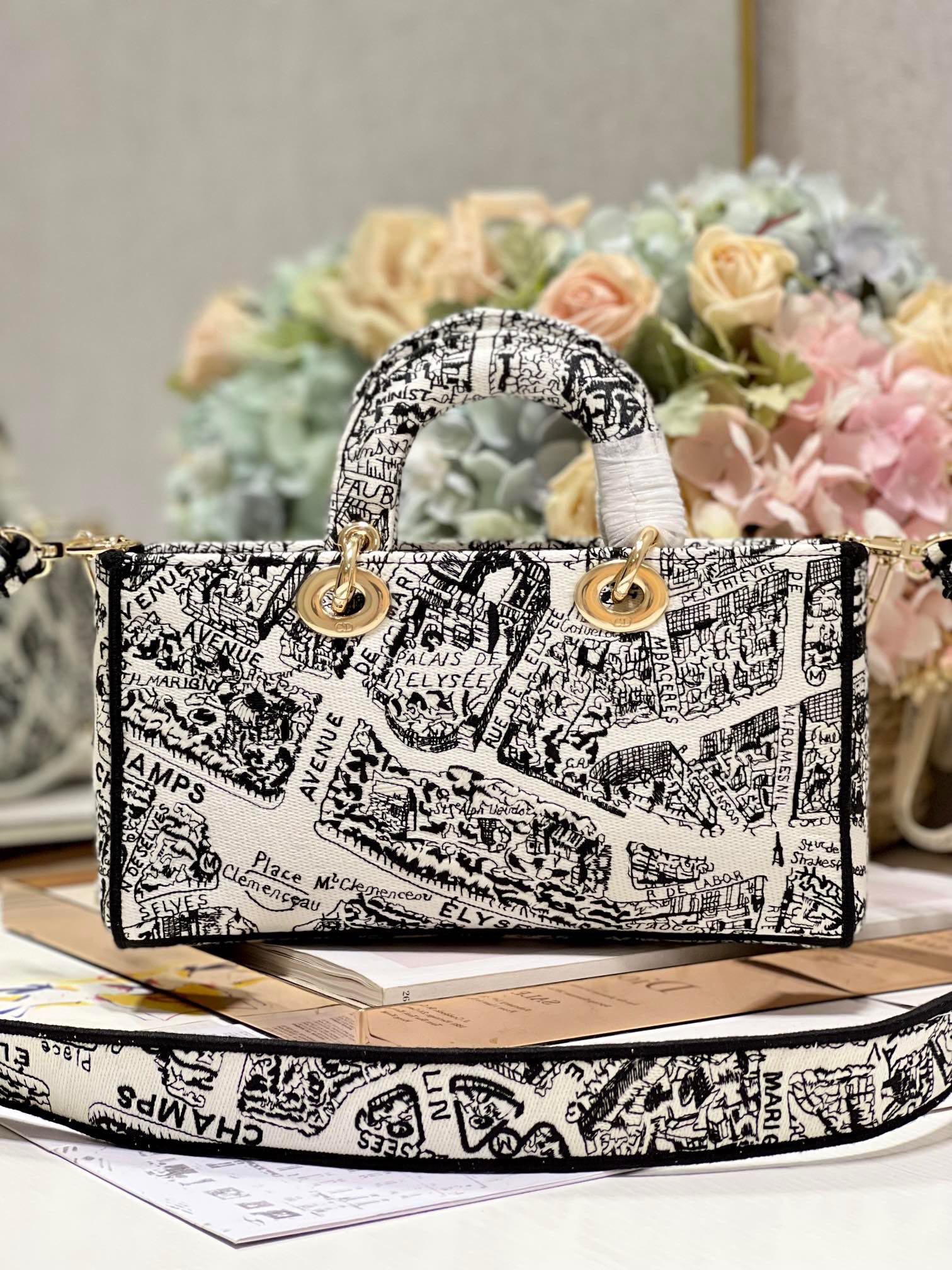 CD Paris White 26 Lady D-Joy Bag Canvas 336639