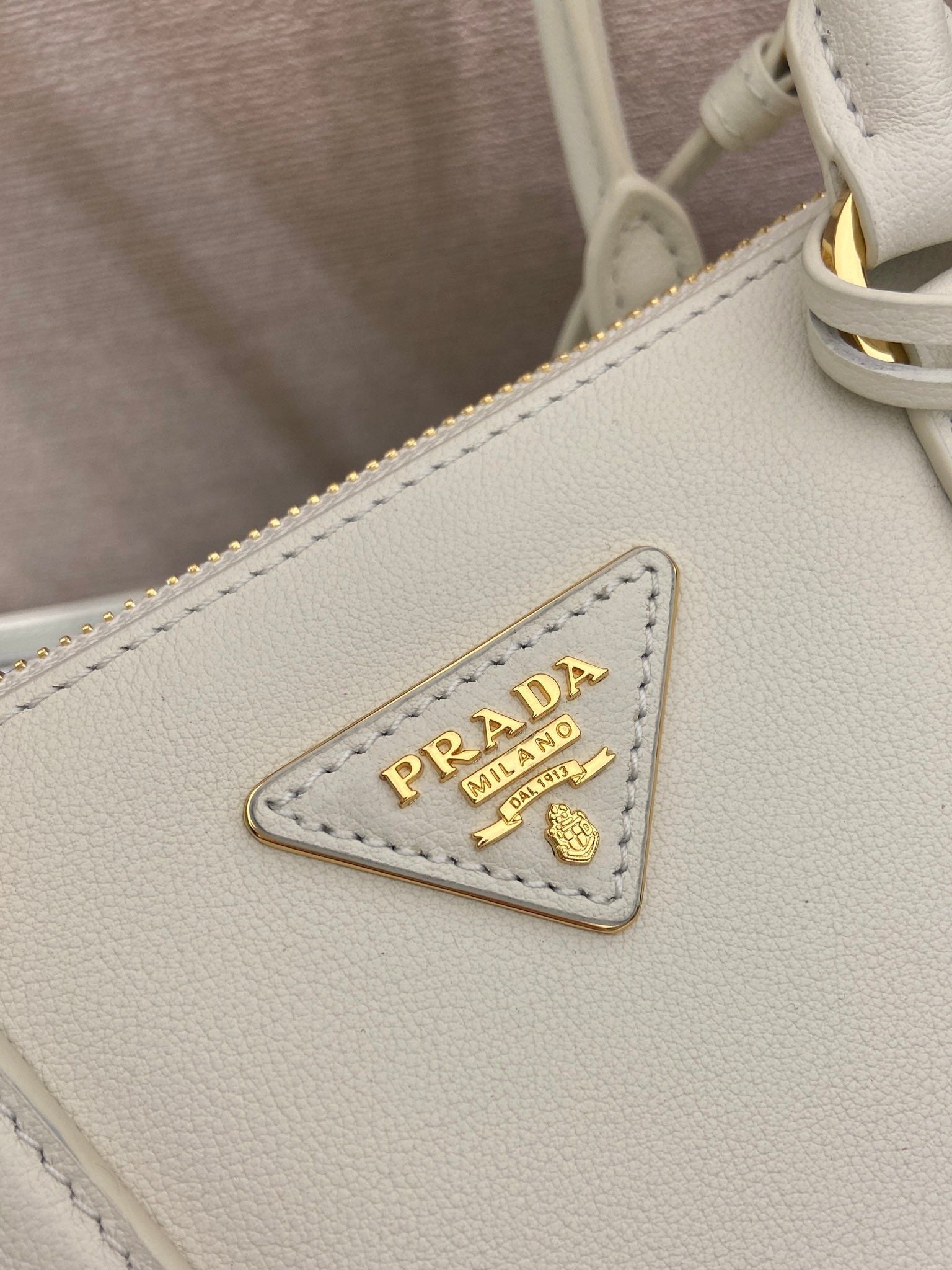 PRA New killer bag white calfskin 340497