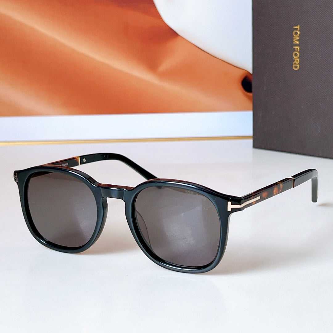 Tom Ford Sunglasses 680380