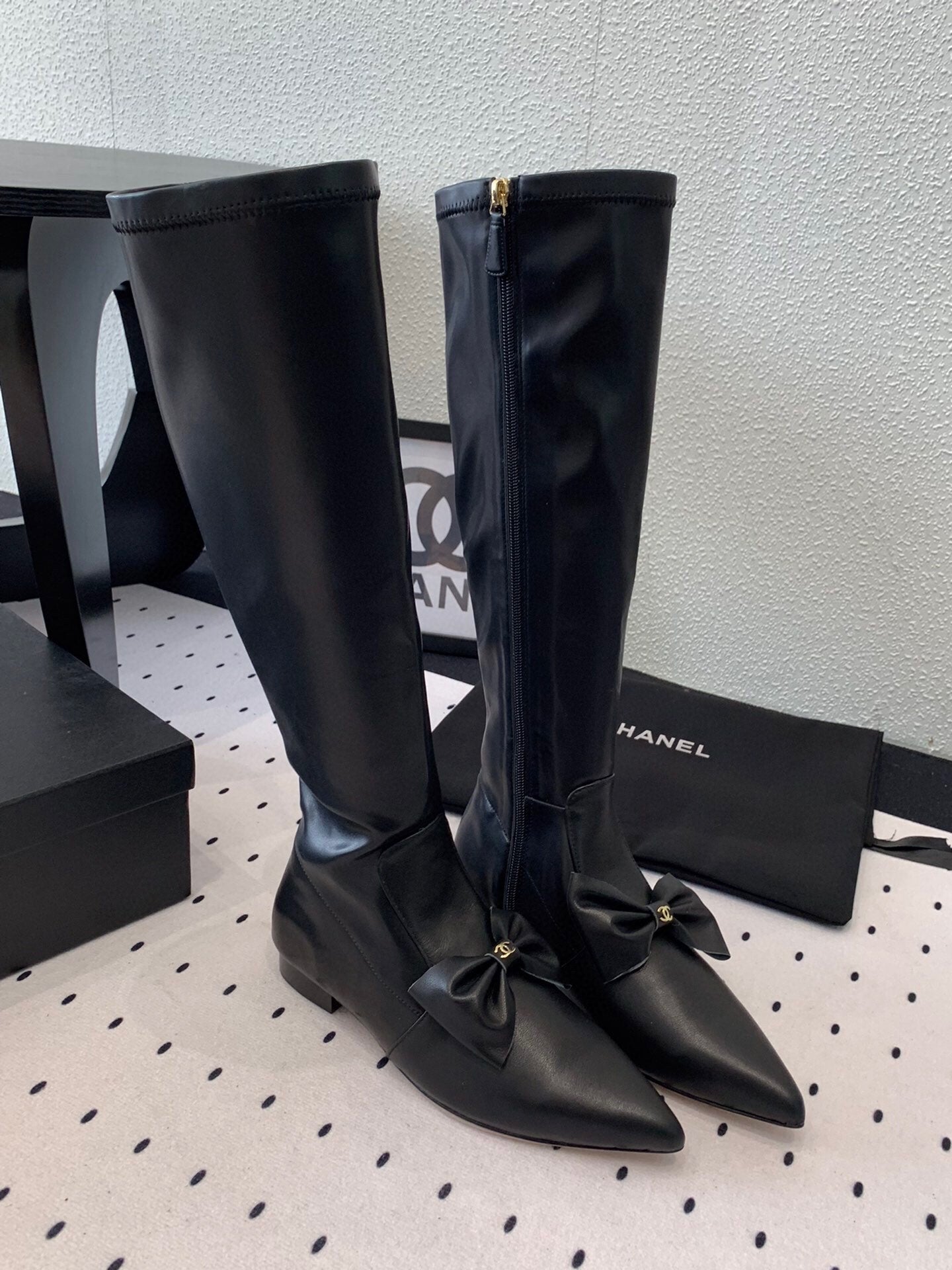 CC 25 Bow-knot Boot Black Sheepskin 514066