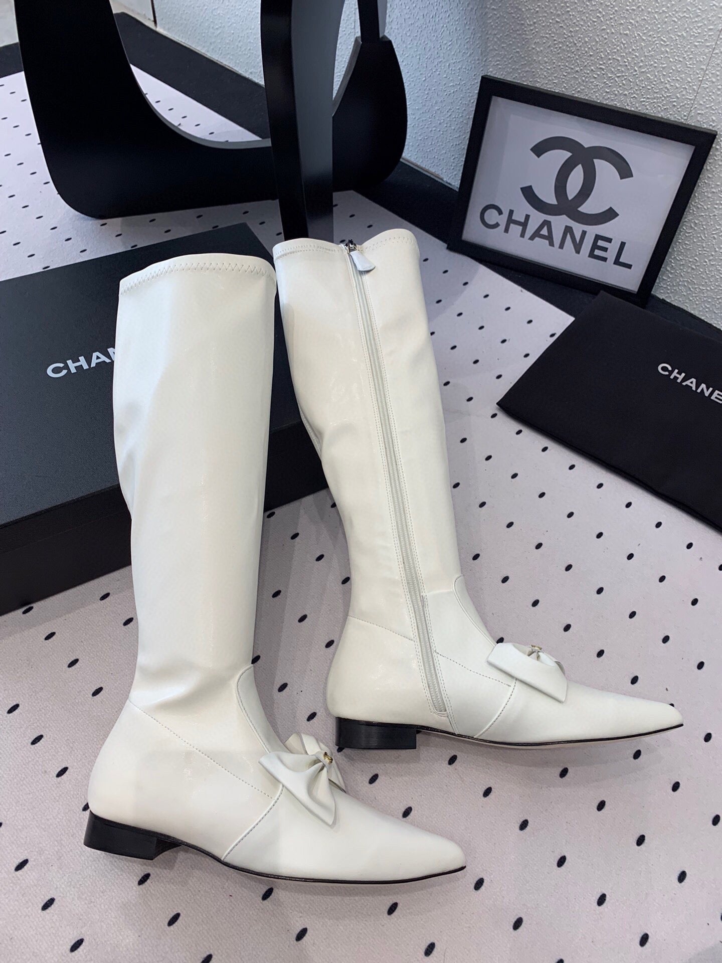 CC 25 Bow-knot Boot White Sheepskin 514068