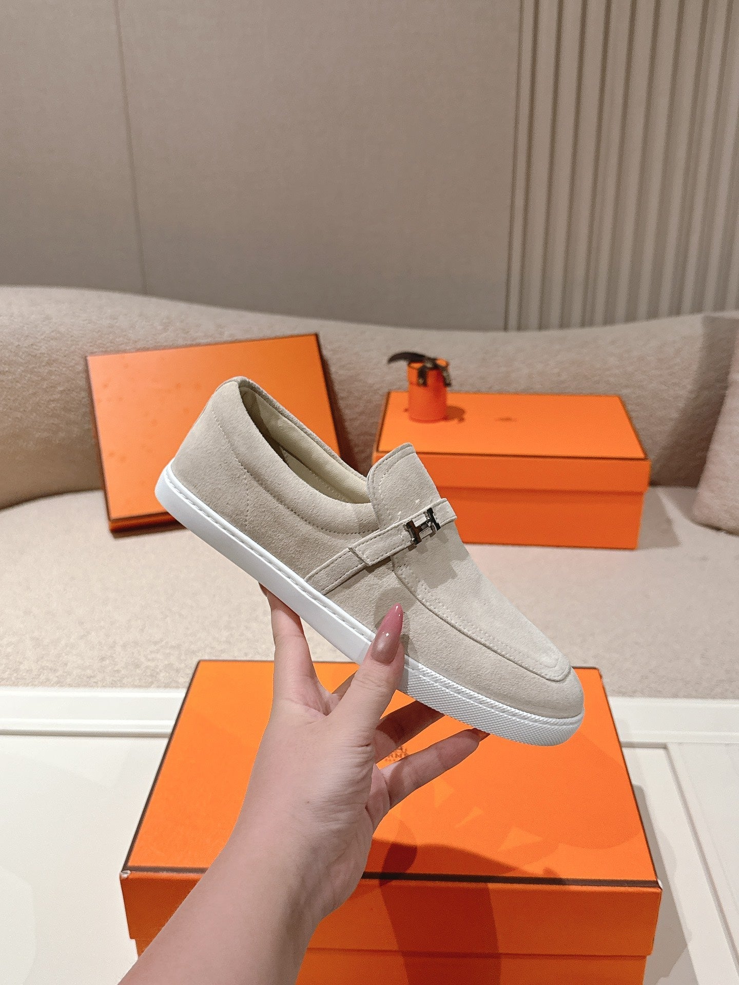 HM 25ss Loafers Light Beige Suede 577156