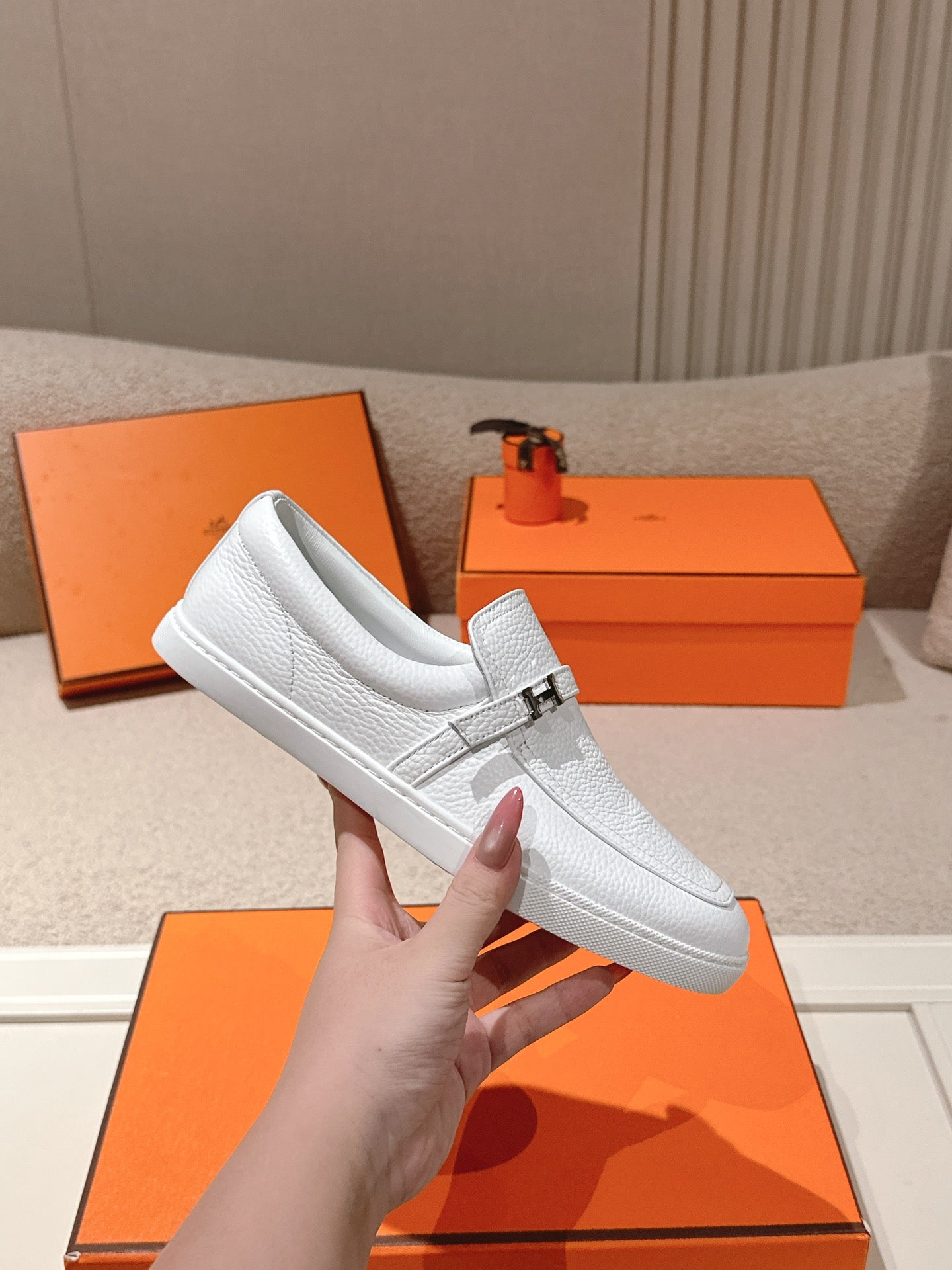 HM 25ss Loafers White Sheepskin 577163