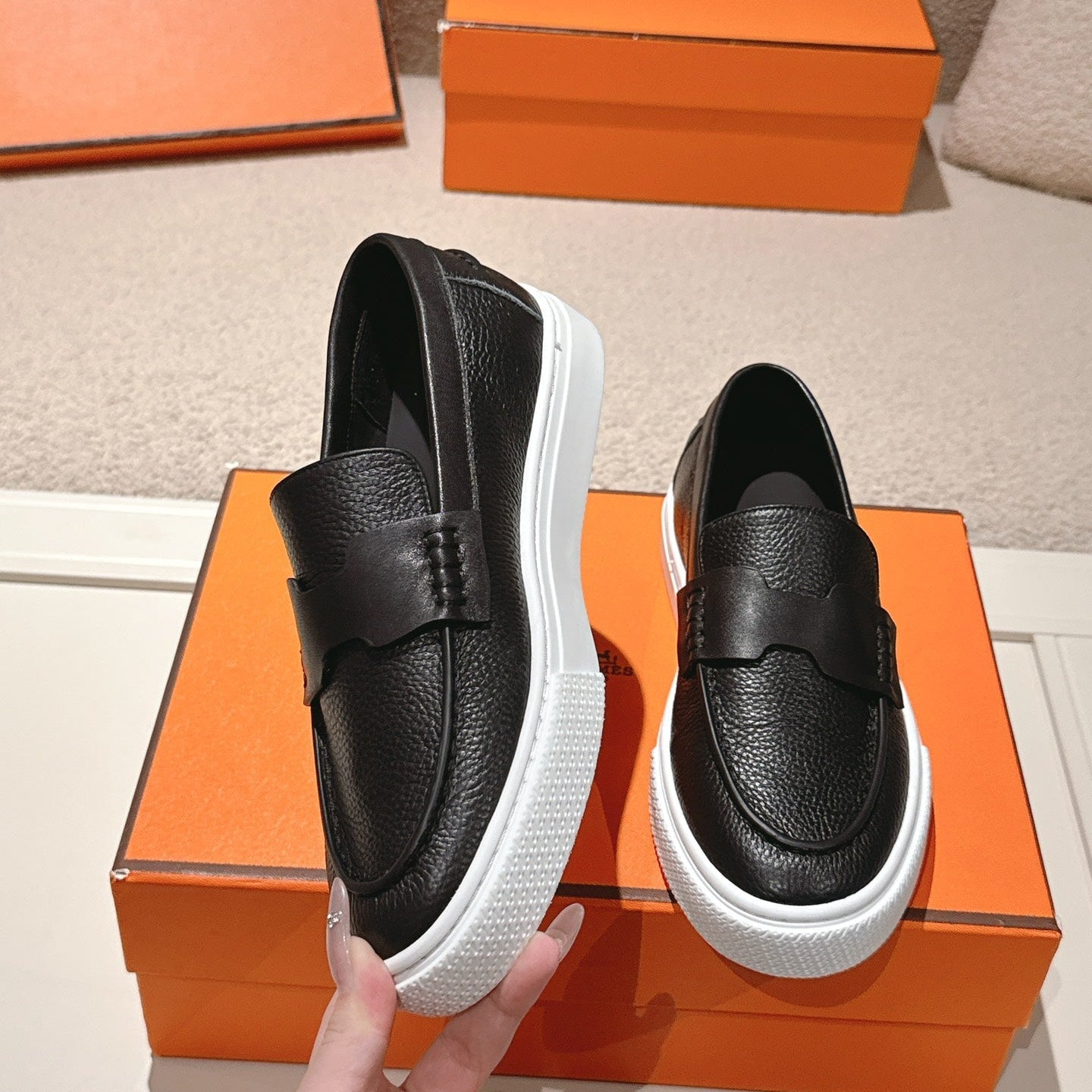 HM 25ss Platform Loafers Black Sheepskin 577175