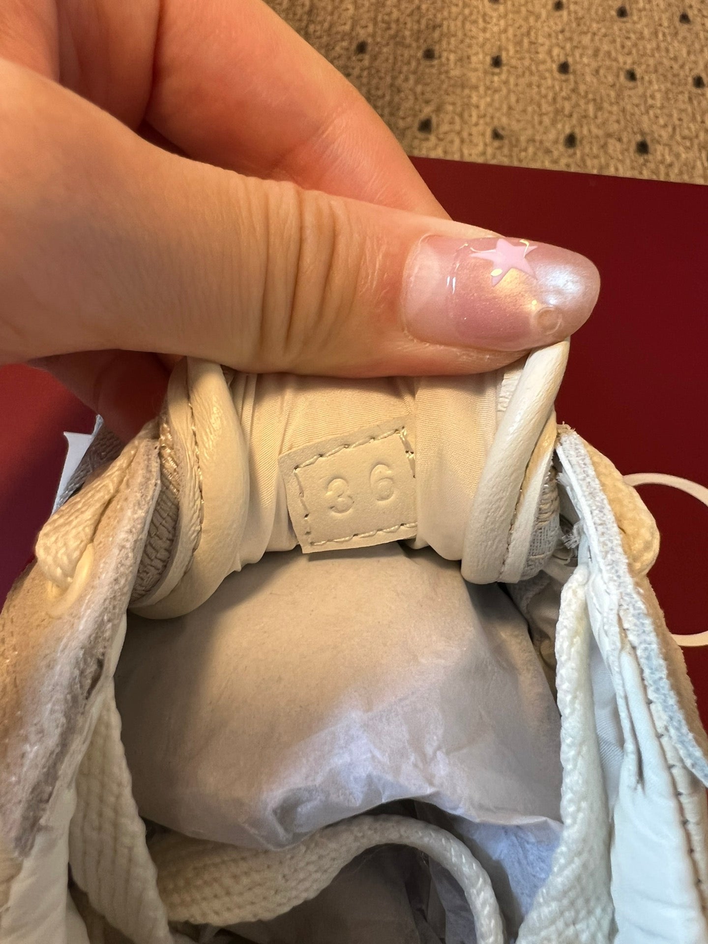 Gucci 25 Sneaker Ivory Suede Fabric 530680