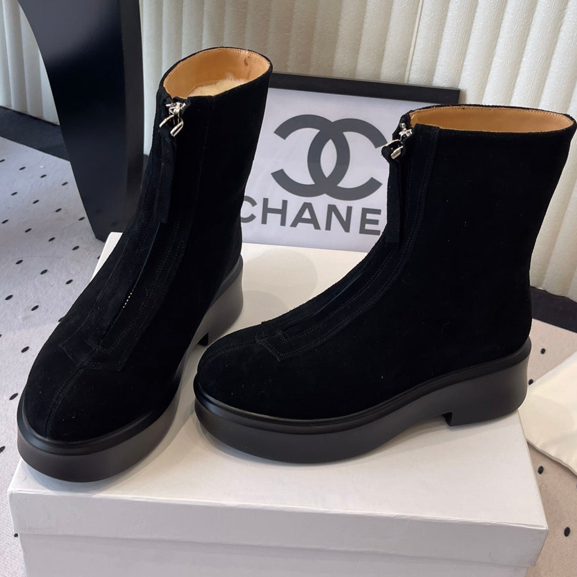 The Row 2025 Zipped Ankle boot Black Suede 554604