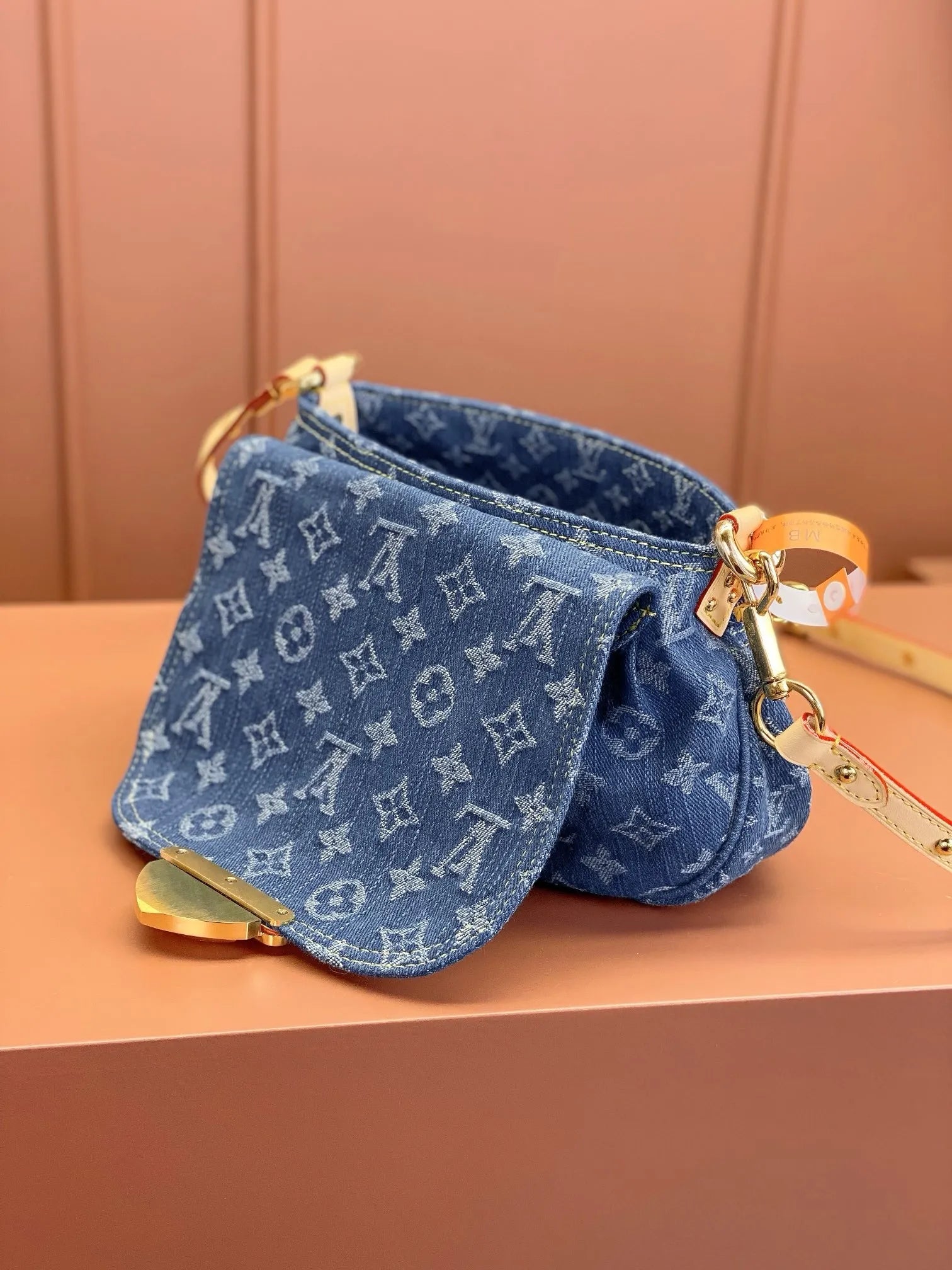 LV Sunset 27cm Monogram Blue Denim