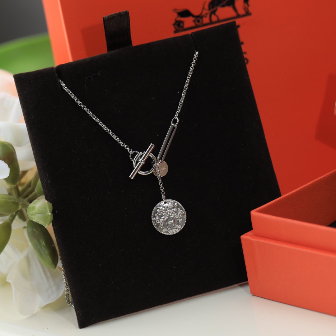 HM ROUND CARD SILVER PINK GOLD DROP NECKLACE