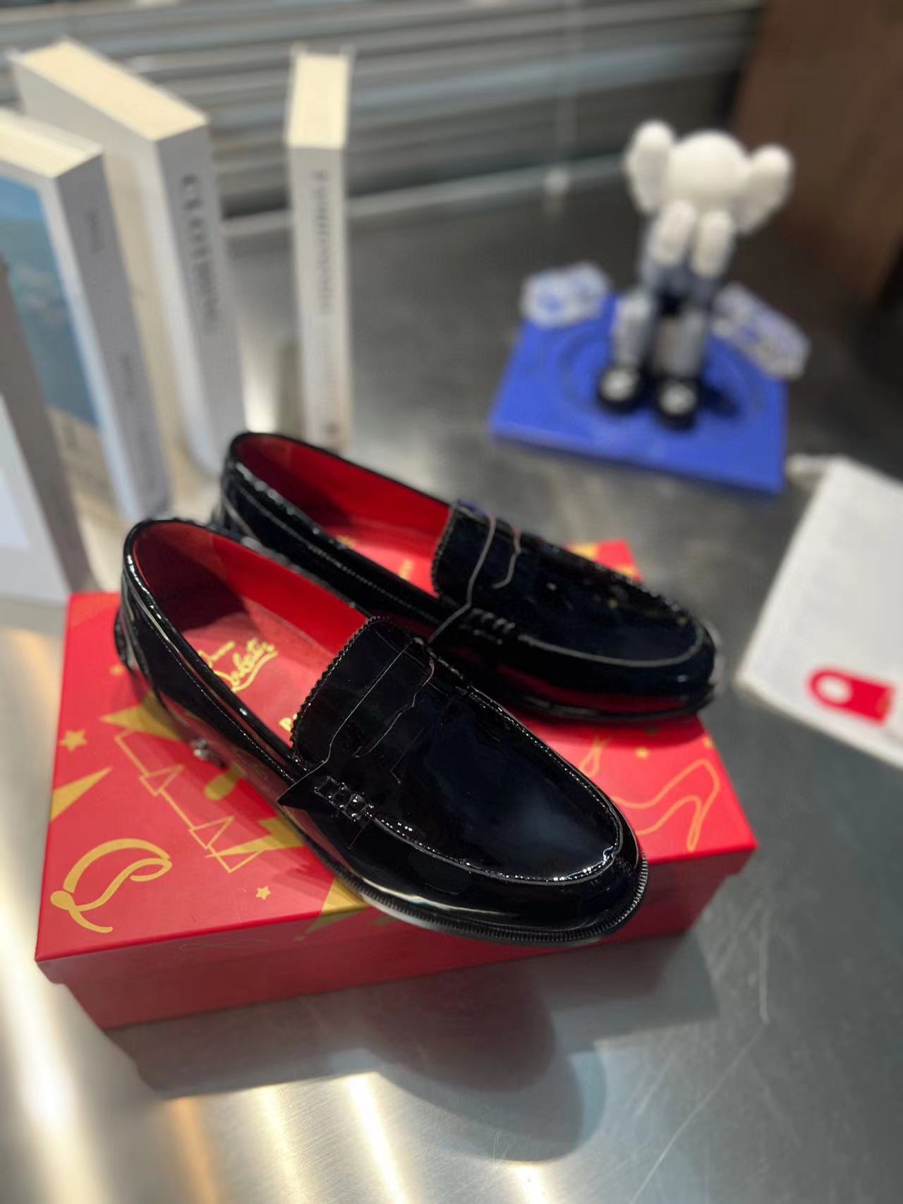 cl mocloon loafer black red patent calfskin