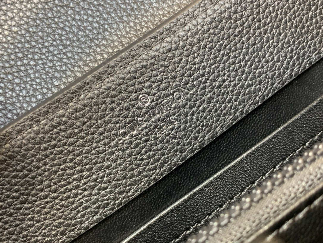 Capucines Mini 22cm East-West All Black