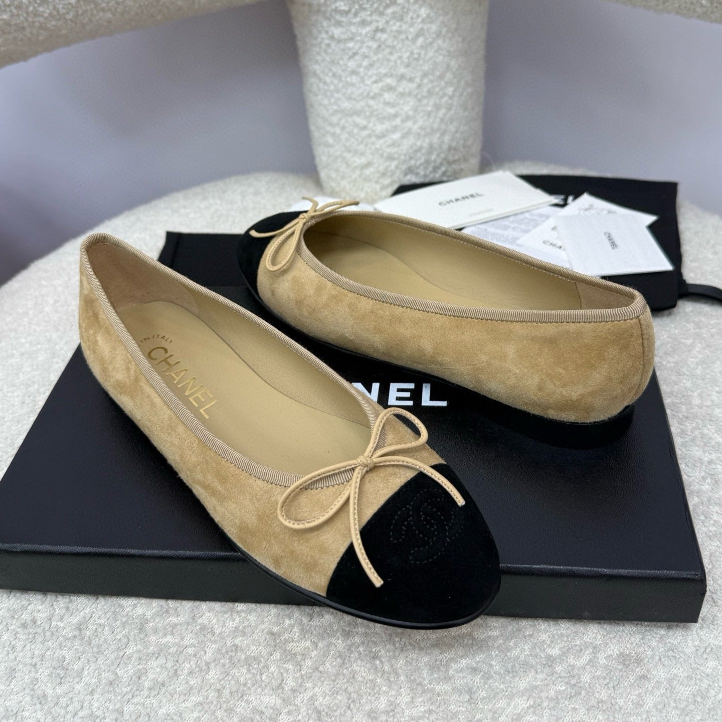 CC 25A Ballet Flat Beige Black Suede