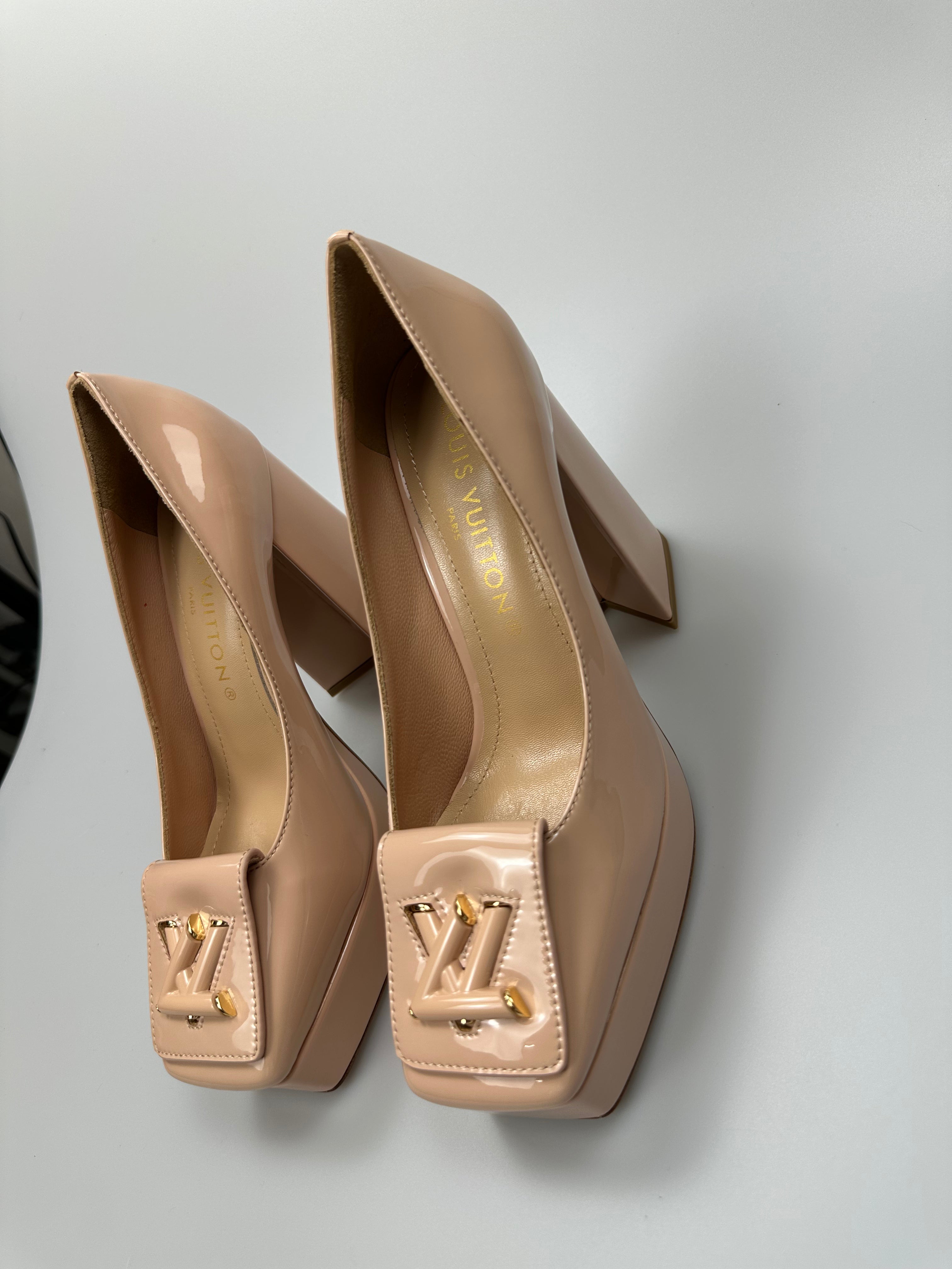 LV Shake Pump 120mm Beige Cowhide