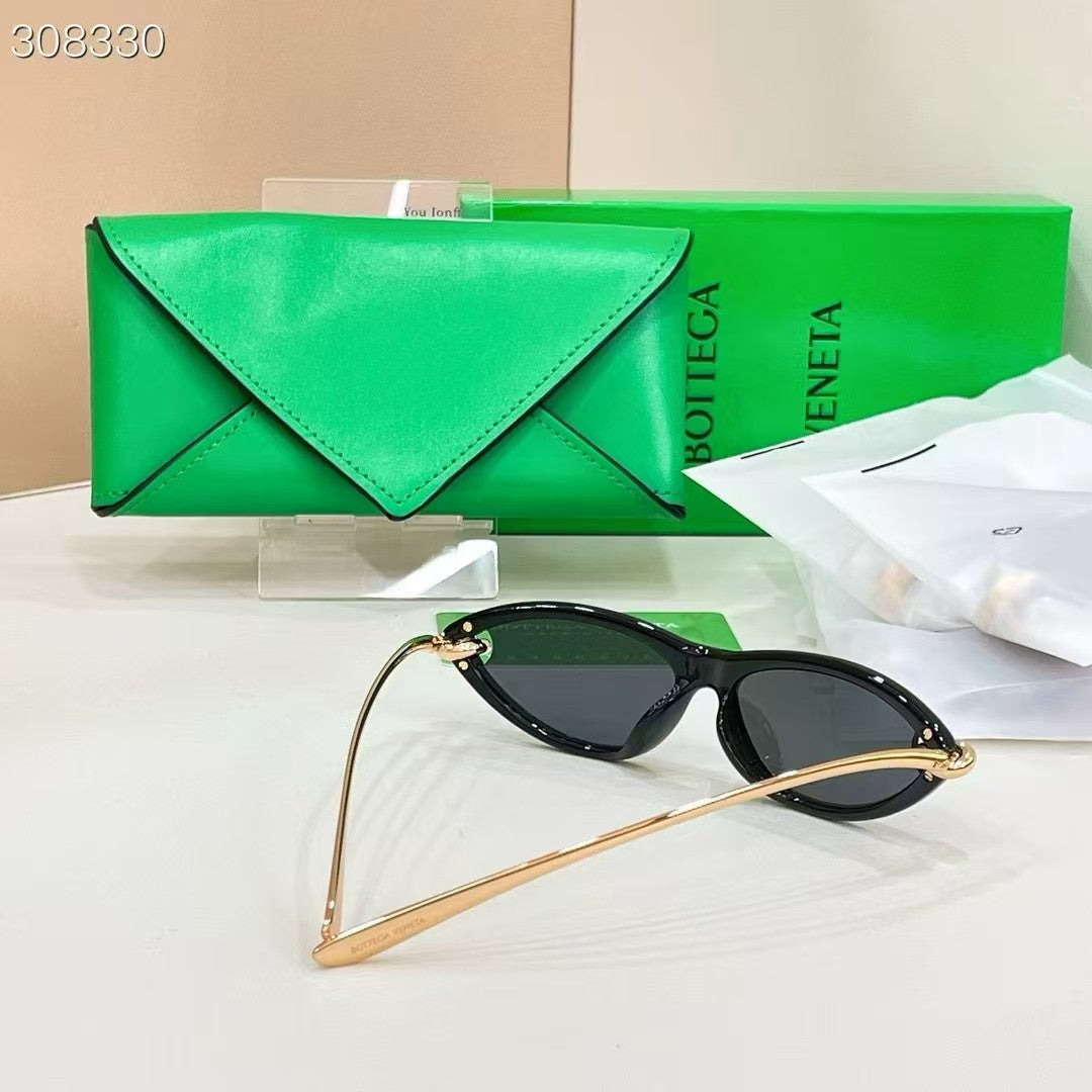 Bottega Veneta 2026 Knot Cat-Eye Sunglasses