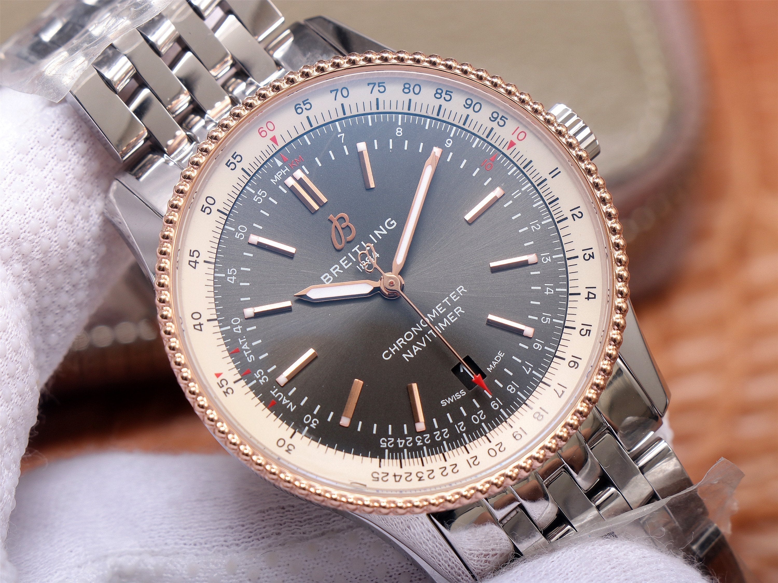 NAVITIMER CHRONOMETER 41MM ROSE GOLD GREY DIAL