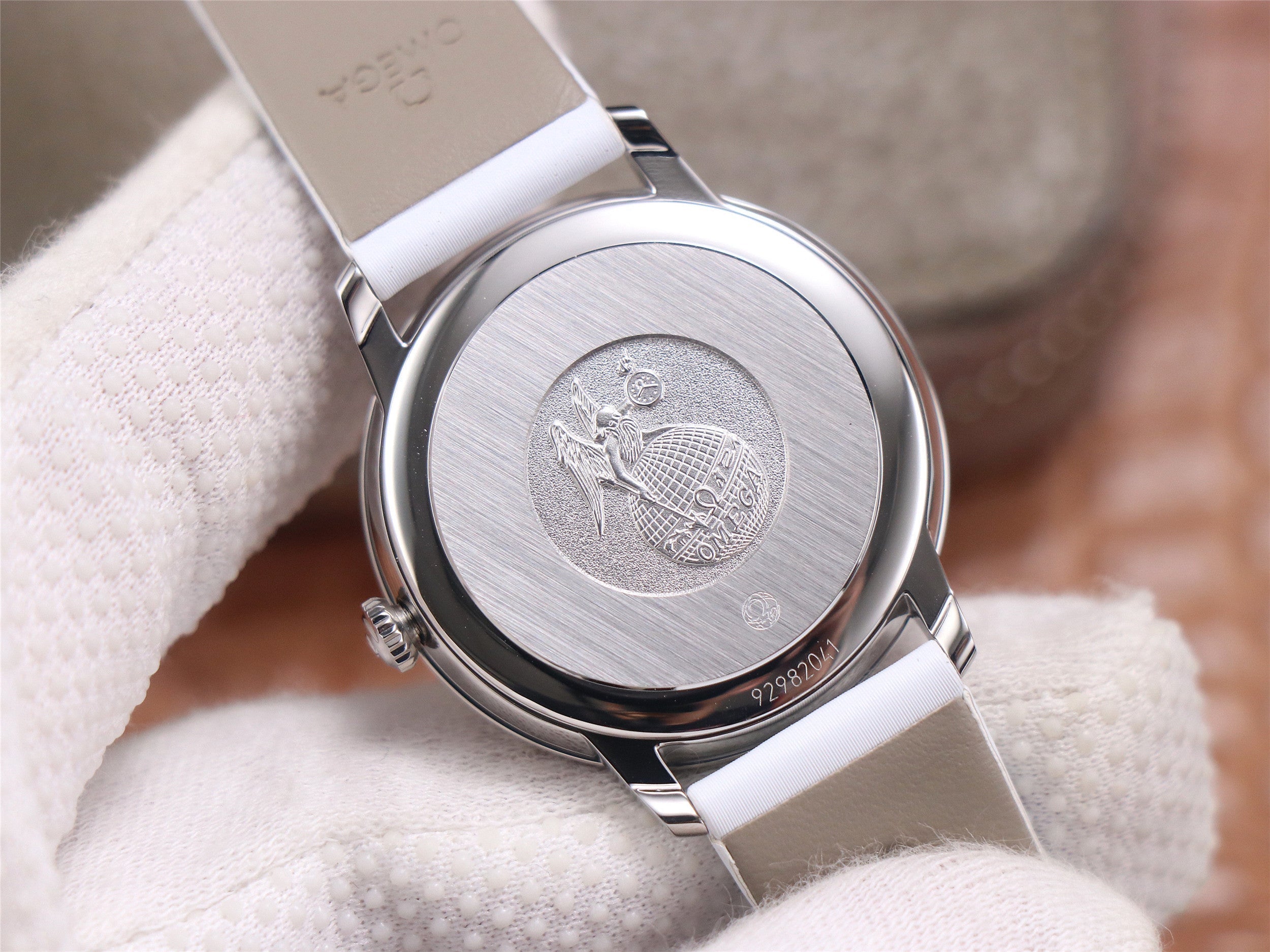 DE VILLE PRESTIGE 32 STEEL WHITE DIAL