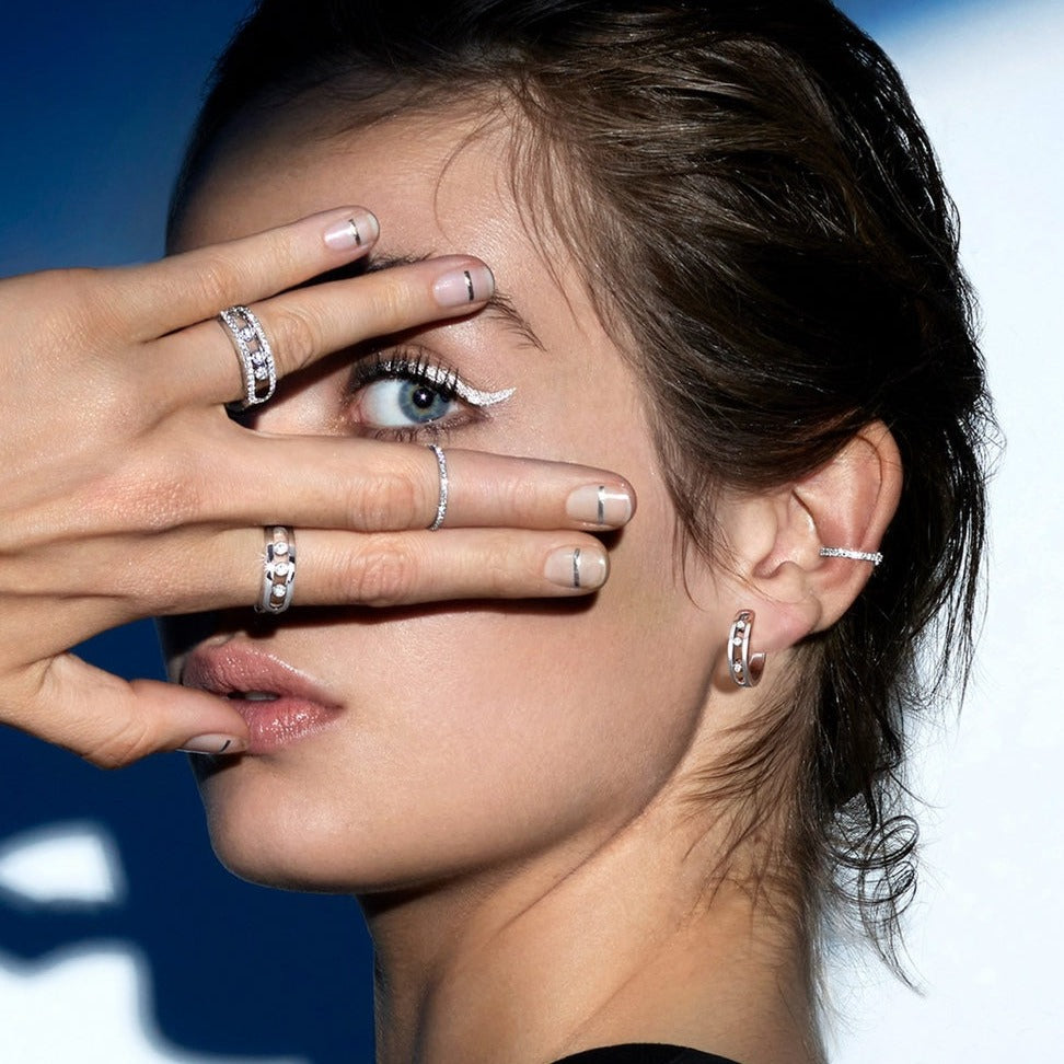 CREOLES MOVE CLASSIQUE DIAMOND EARRINGS