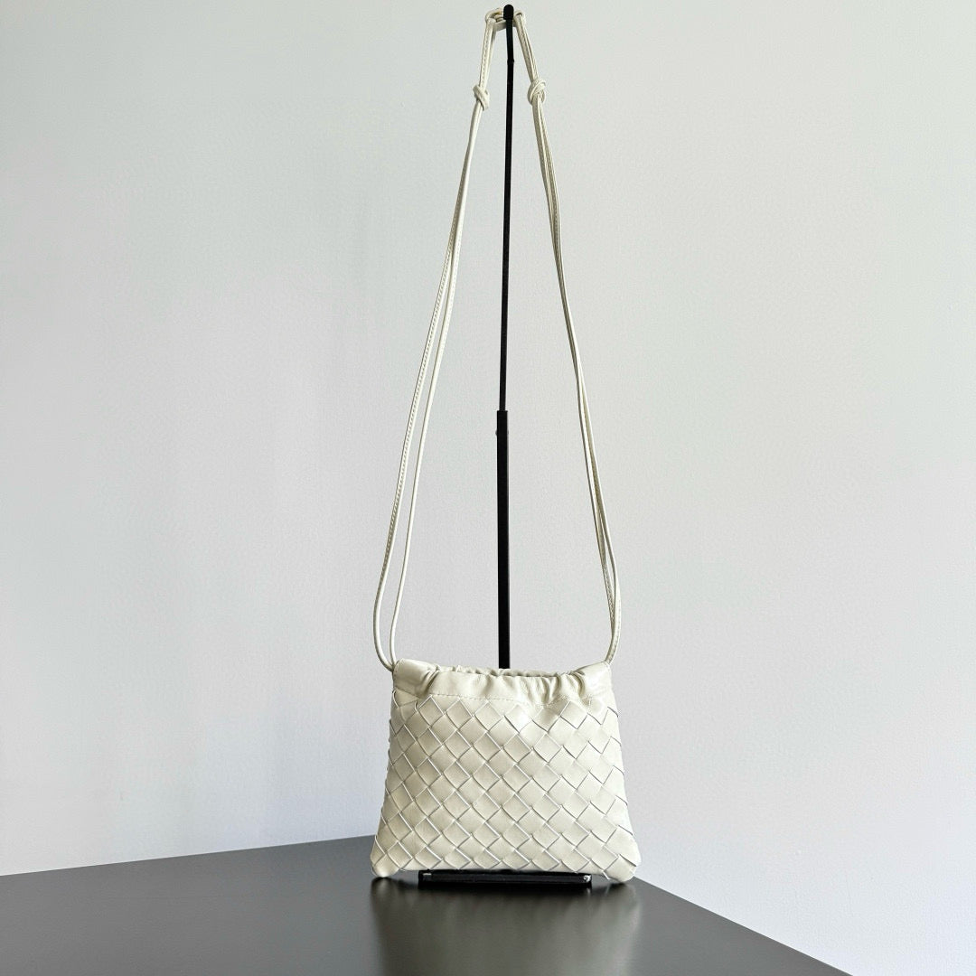 BV Small Dustbag Ivory Calfskin