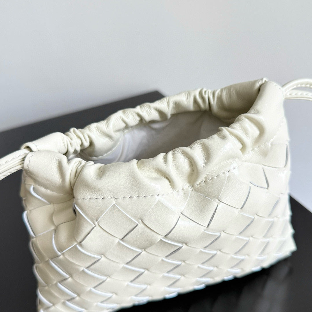 BV Small Dustbag Ivory Calfskin