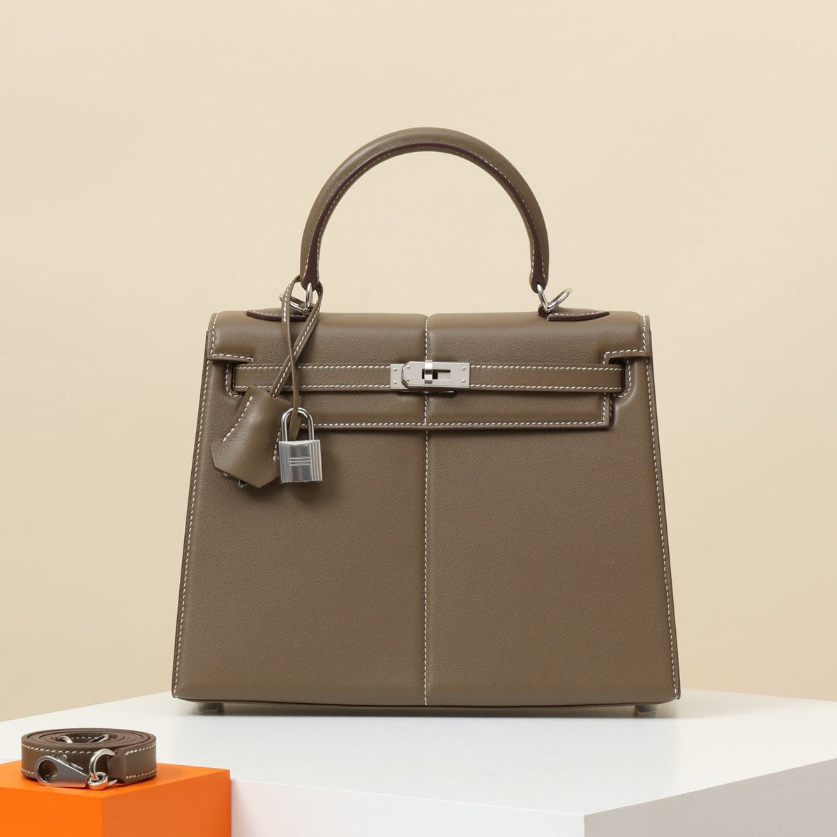 High-end Hermes 2026 Padded Kelly Sellier Bag 25cm Swift Leather