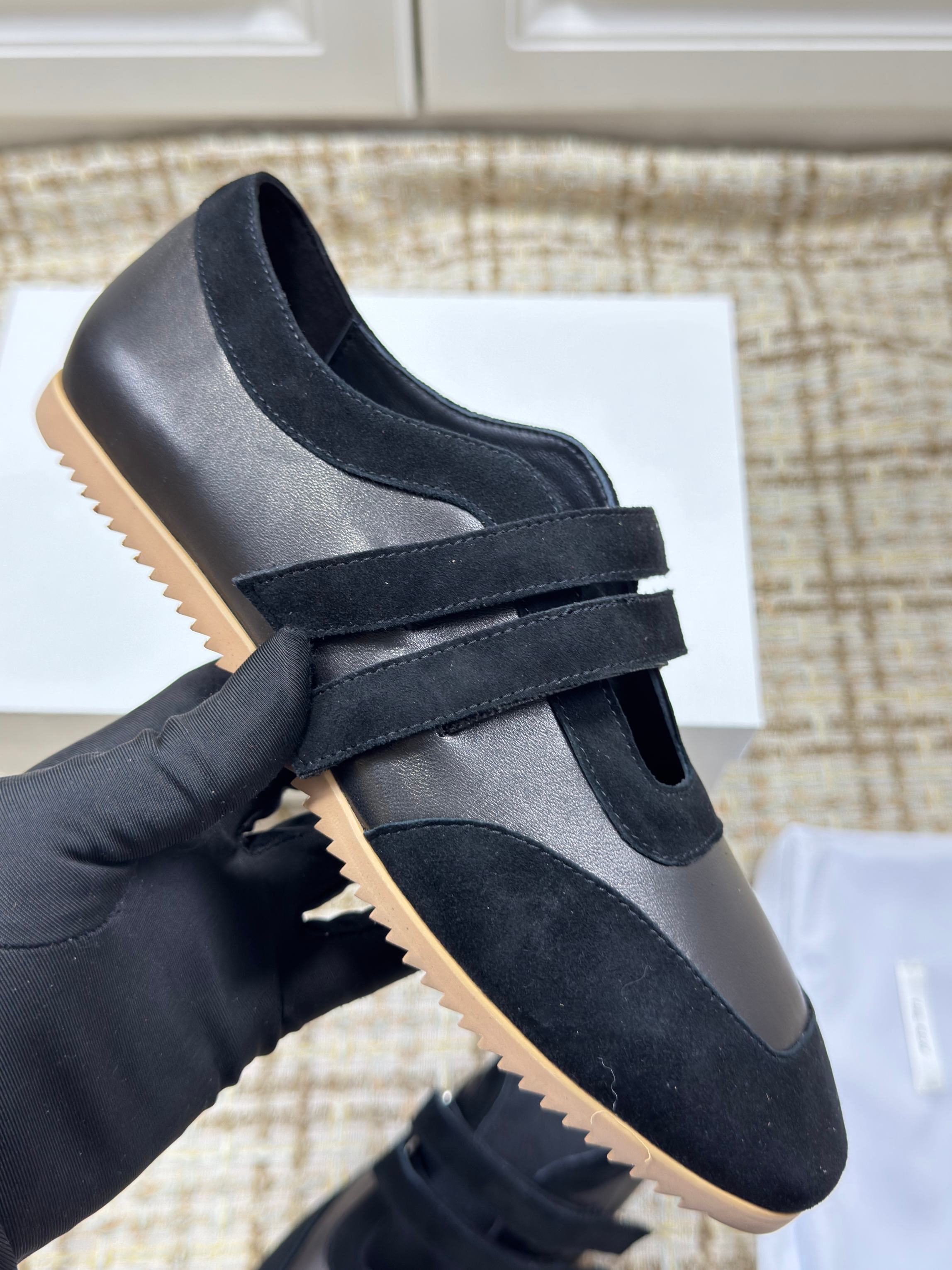 The Row 2025 Ballet Flat Sheepskin Suede 560619