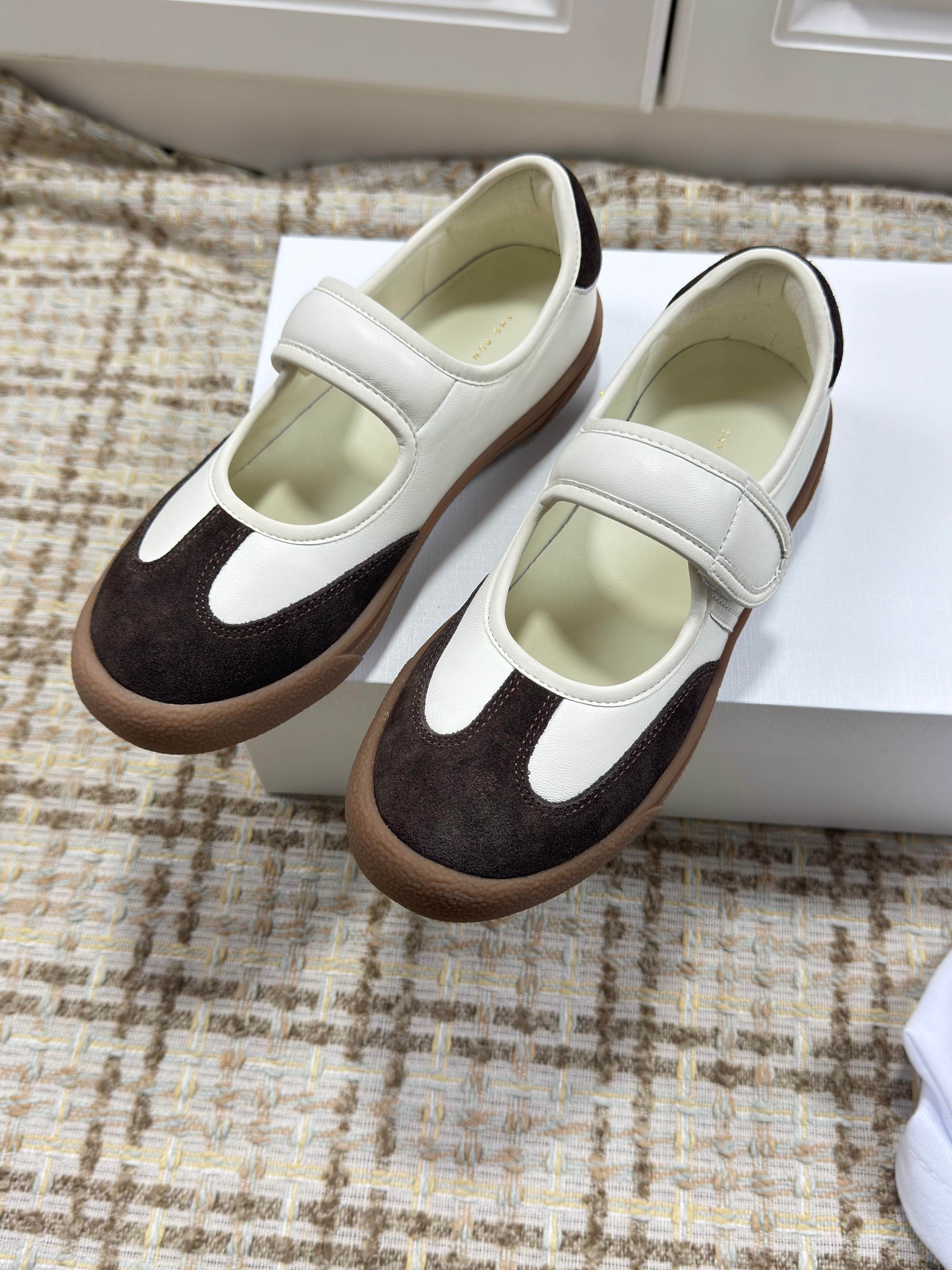 The Row 2025 Ballet Shoe Cowhide Suede 560629