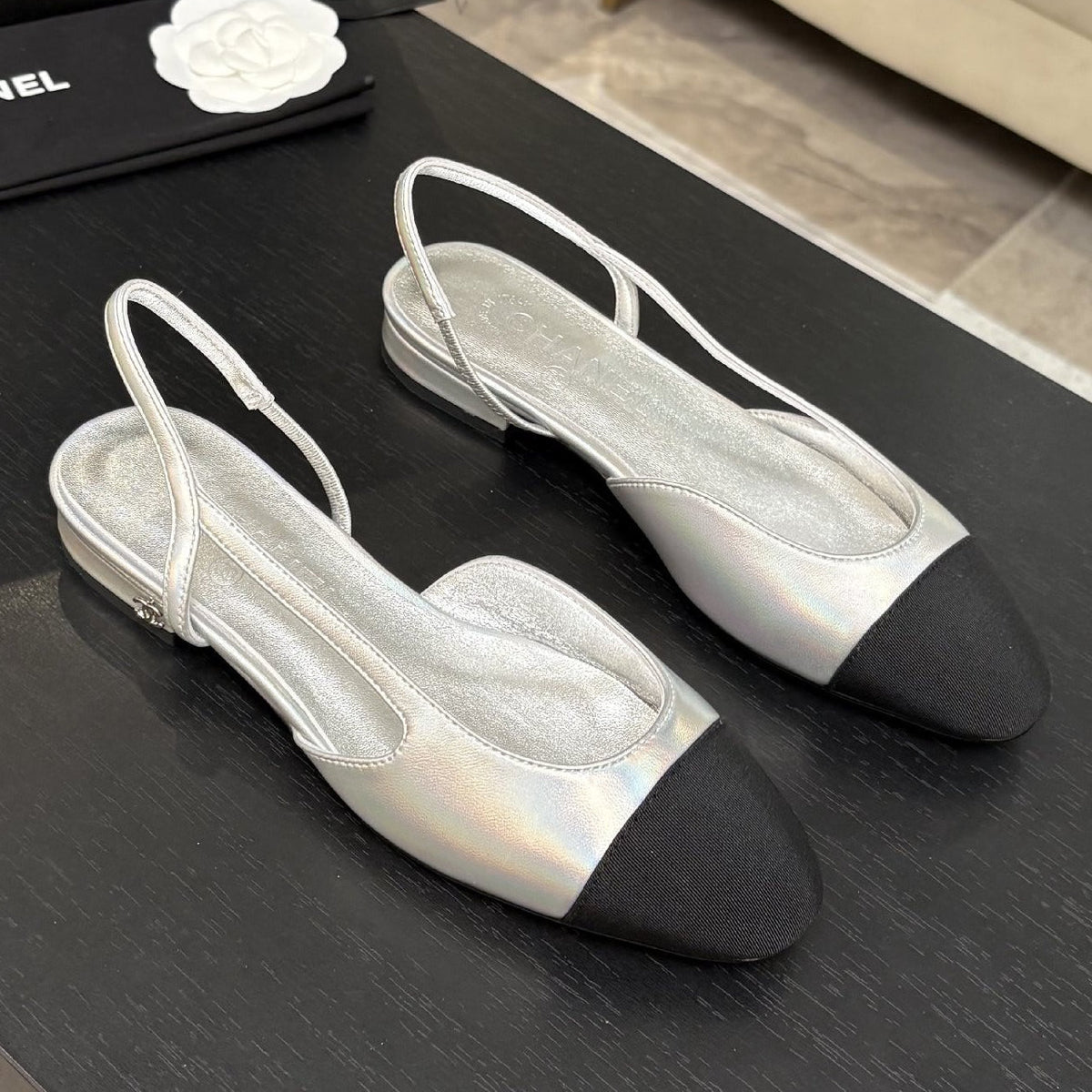 Chanel 2026 Two-Tone Shoe Cowhide 168113