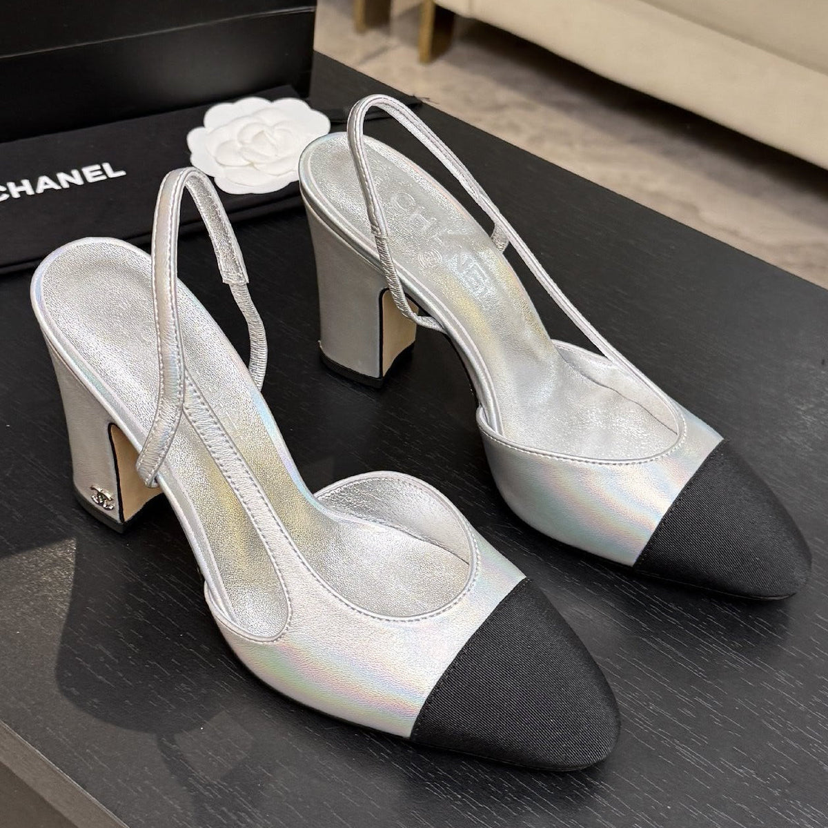 Chanel 2026 Two-Tone Shoe Cowhide 168113