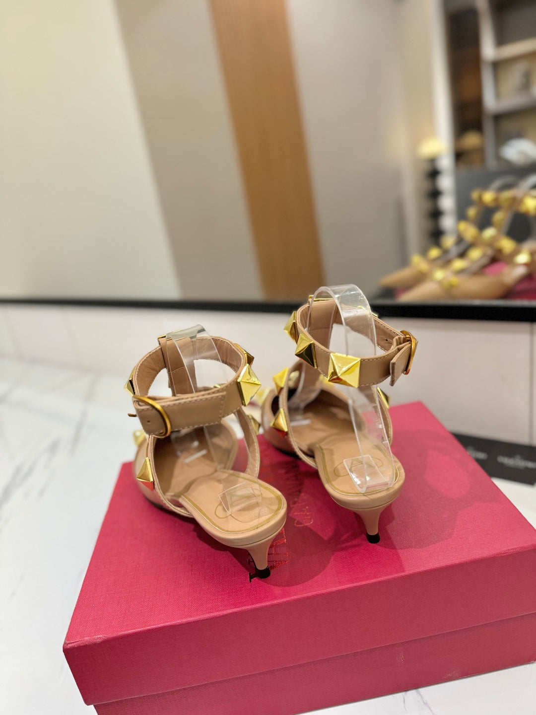 VT Rockstud Sandals 45mm Cowhide 351957