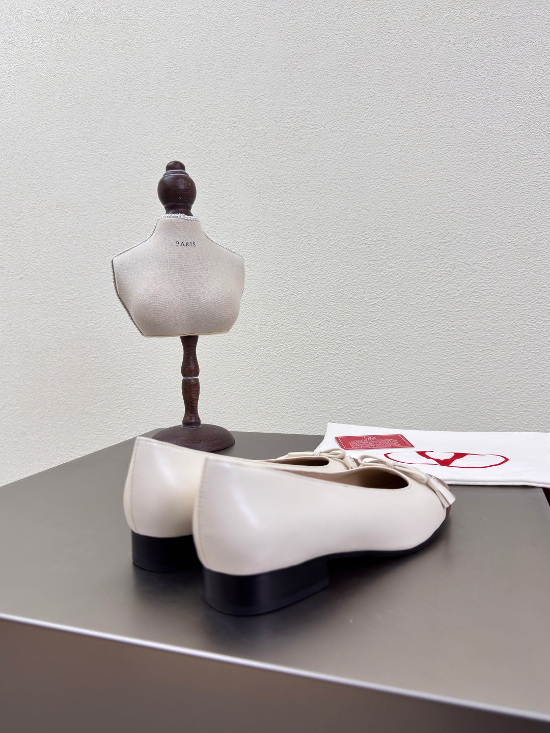 VT 25 Valet Du Roi Ballet Flat Calfskin 343066