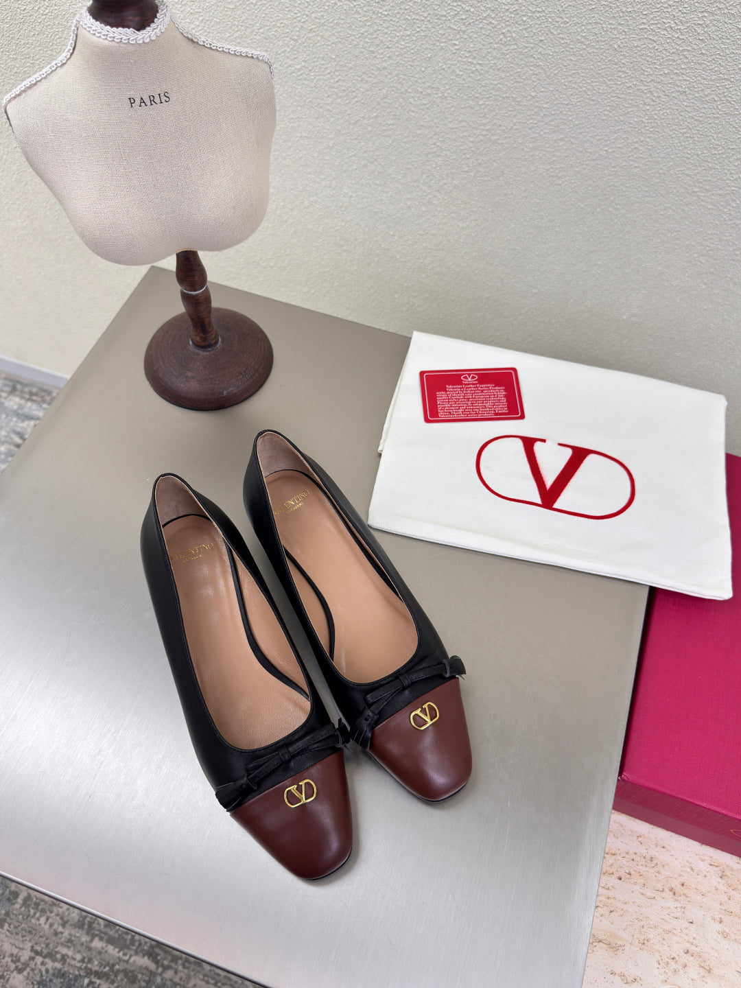 VT 25 Valet Du Roi Ballet Flat Calfskin 343066