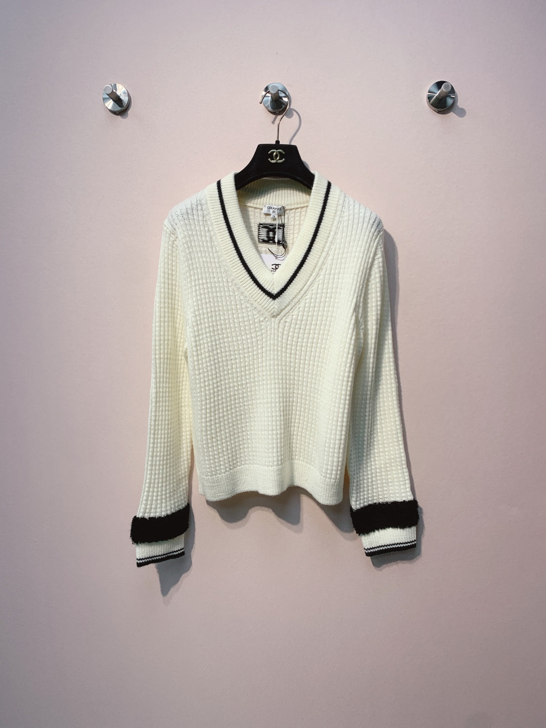 Chanel 25 V-neck Sweater Wool 317939