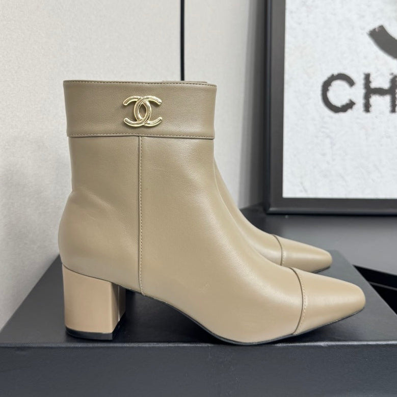 Chanel 2026 Pointed-Toe Ankle Boots 55mm Leather 193757