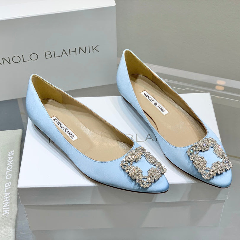 Manolo Diamond Buckle Pumps Baby Blue Silk 327501