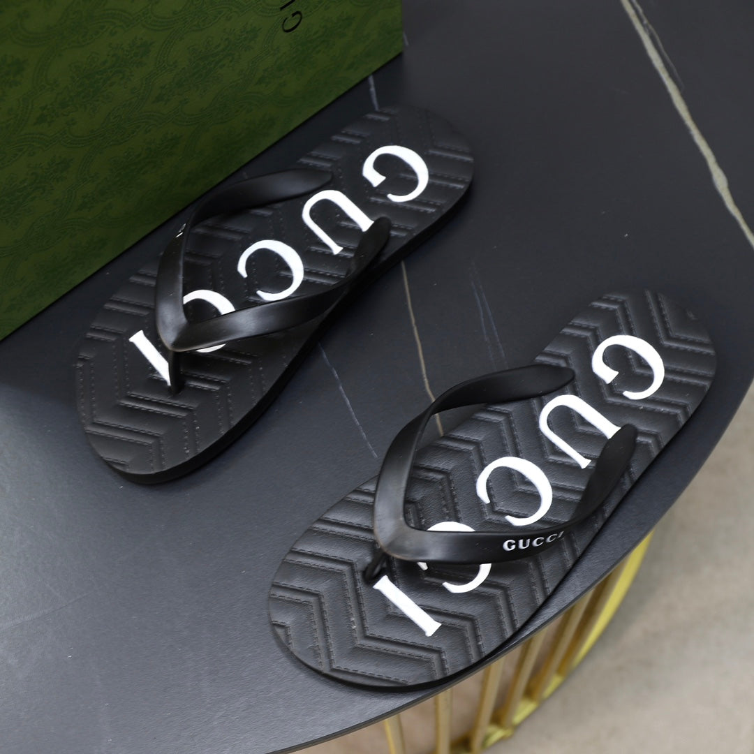 GG Men's Thong Sandals Rubber 546529